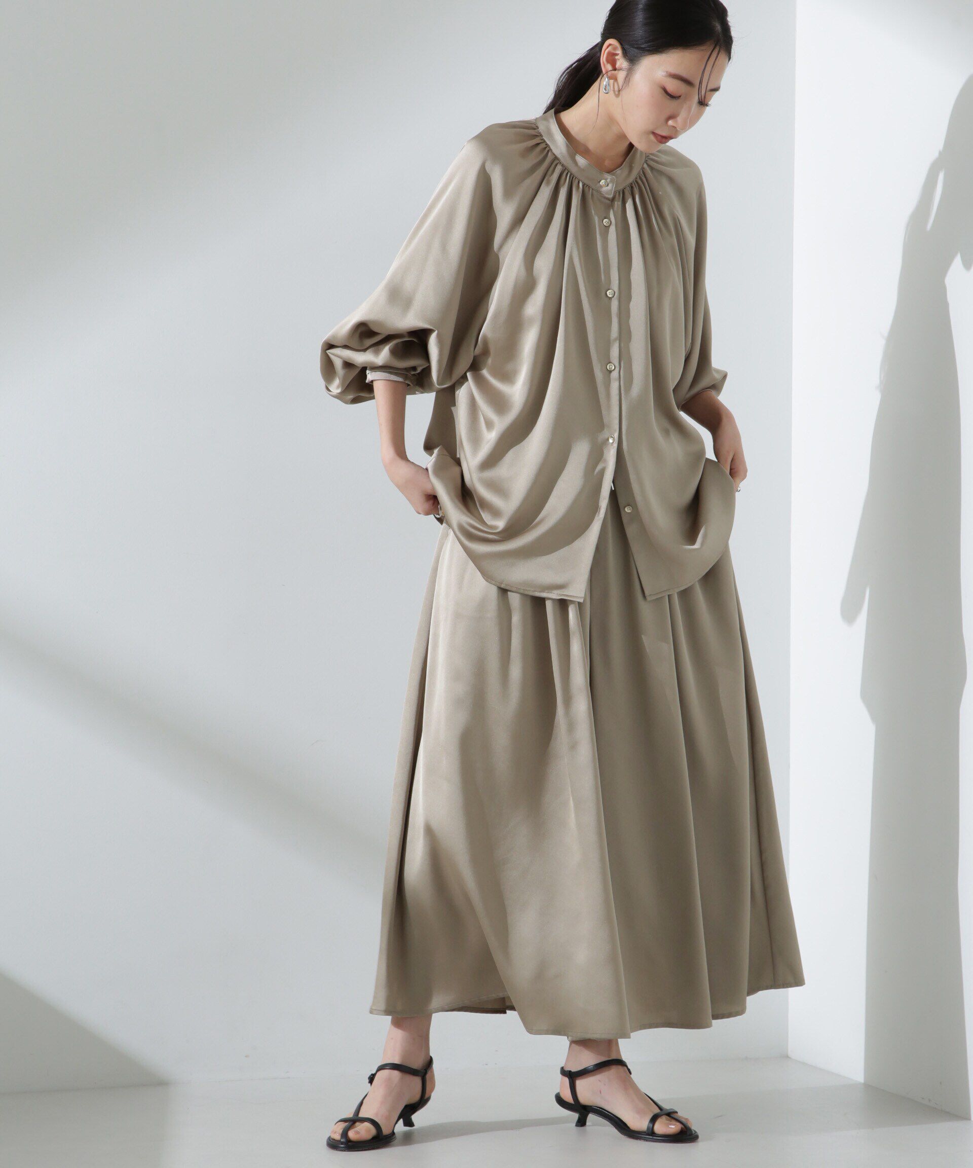 nano･universe「サテンギャザースカートパンツ（セットアップ可）」|チノ|