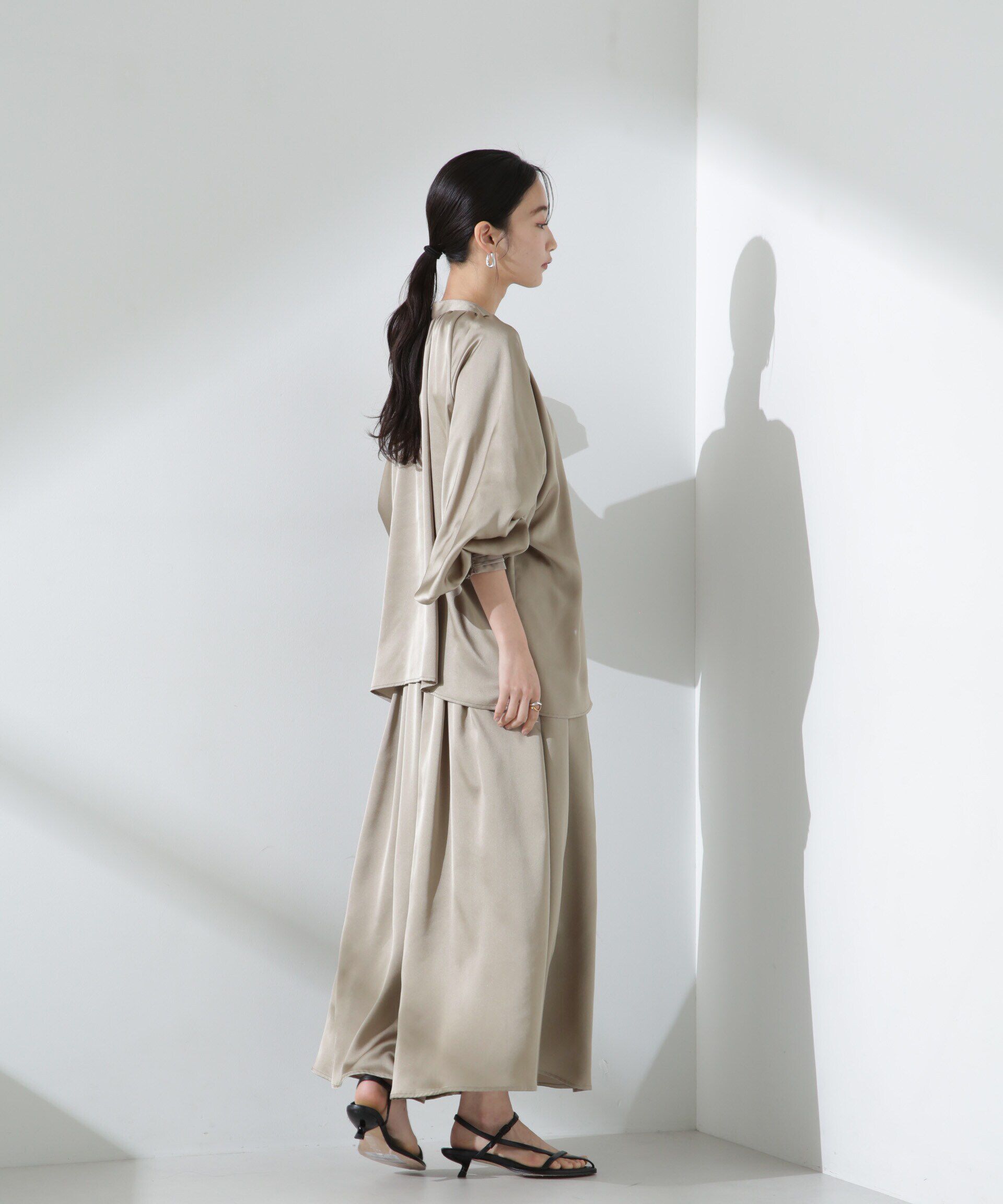 nano･universe「サテンギャザースカートパンツ（セットアップ可）」|チノ|