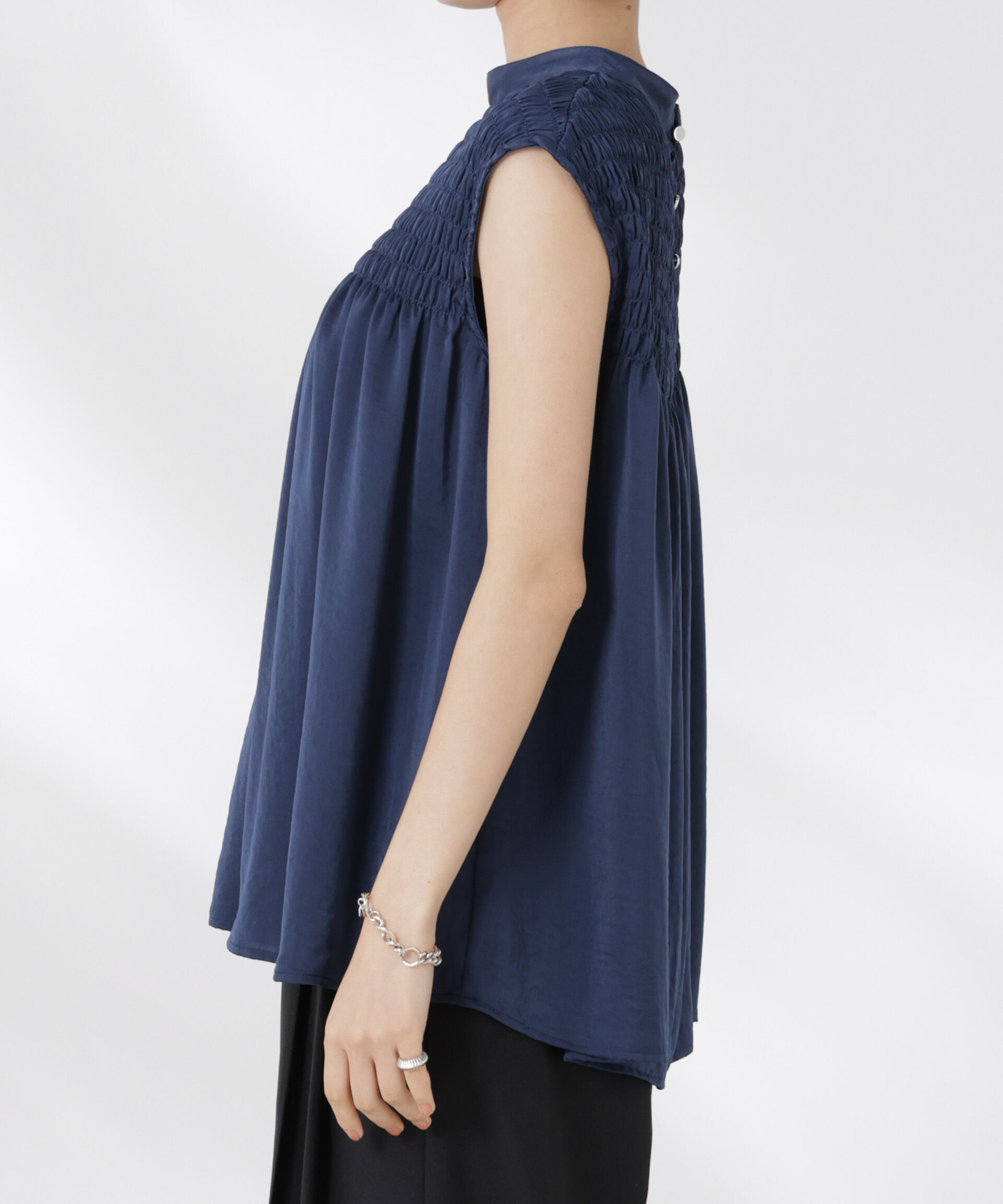 nano･universe「フロントシャーリングノースリーブブラウス」|シャツ・ブラウス|