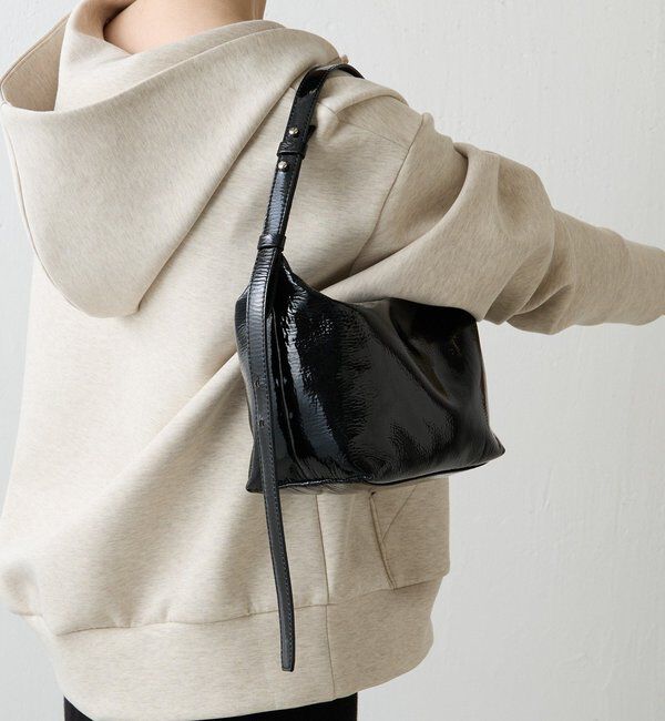 「【再値下げ】エナメルワンショルダーバッグ」|ショルダー・メッセンジャー|