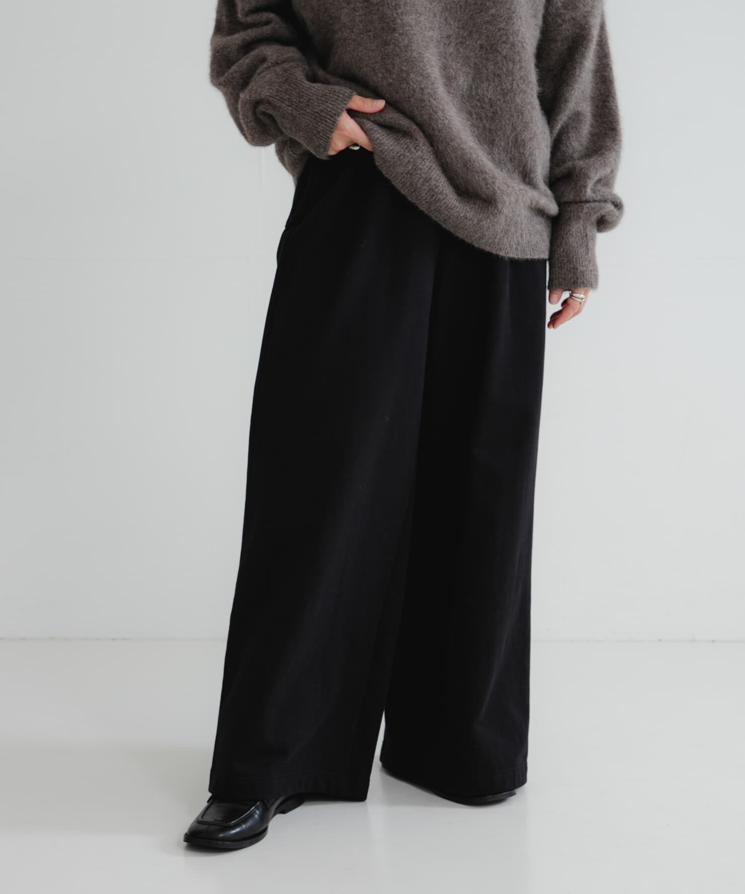 URBAN RESEARCH「ミニ裏毛イージーカットパンツ」|その他|ブラック