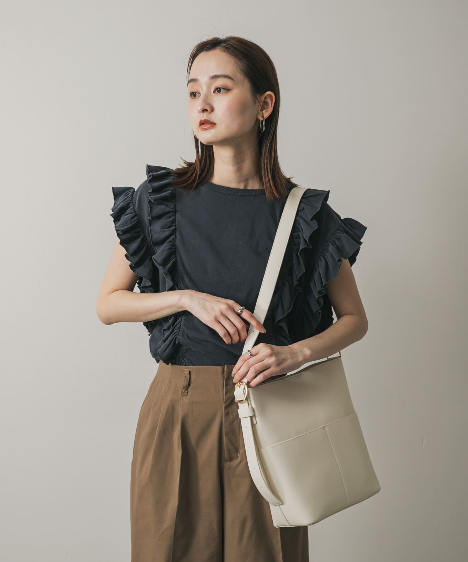 SENSE OF PLACE by URBAN RESEARCH「『防汚』アウトポケットショルダーバッグ」|ショルダー・メッセンジャー|