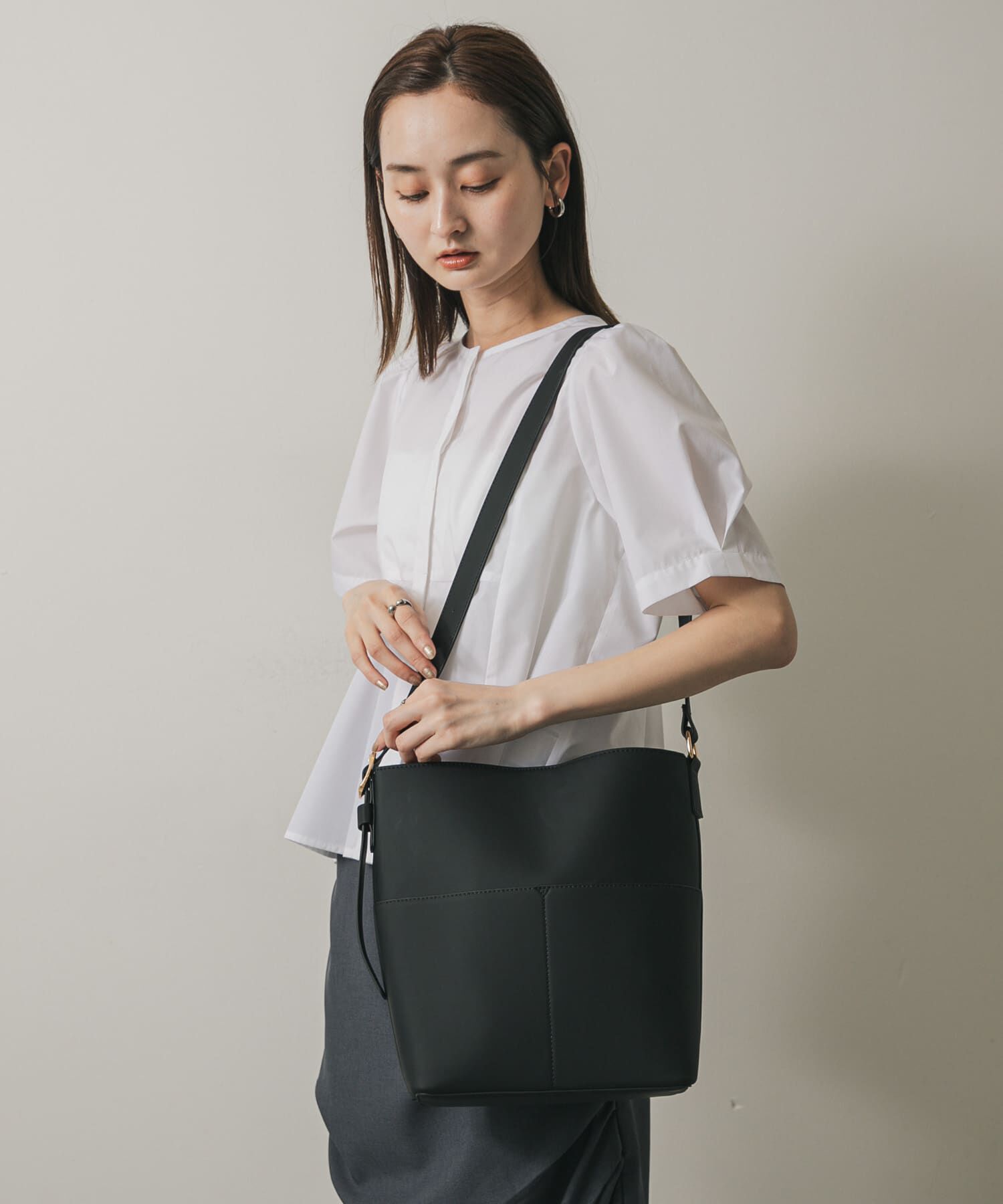 SENSE OF PLACE by URBAN RESEARCH「『防汚』アウトポケットショルダーバッグ」|ショルダー・メッセンジャー|