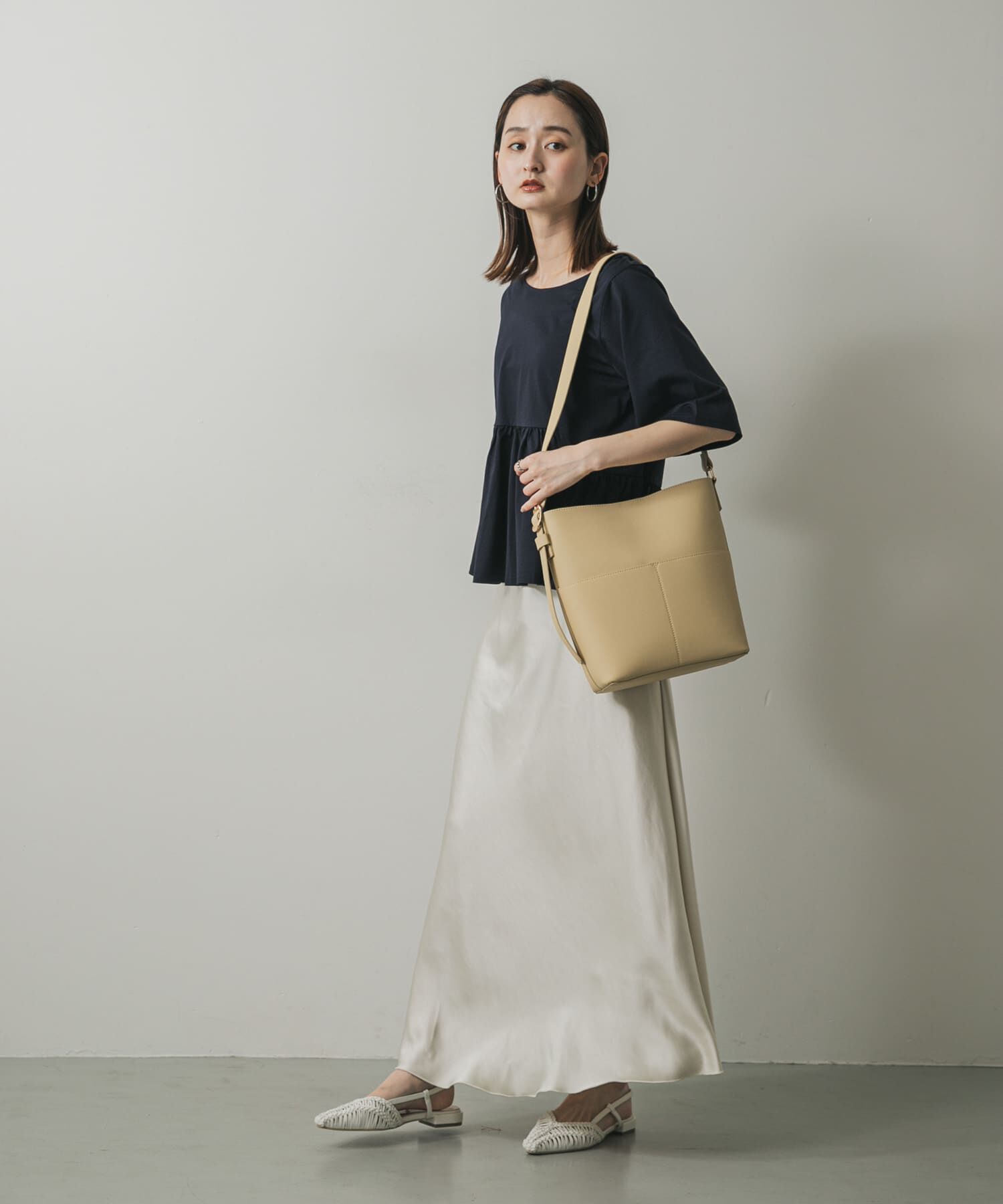 SENSE OF PLACE by URBAN RESEARCH「『防汚』アウトポケットショルダーバッグ」|ショルダー・メッセンジャー|