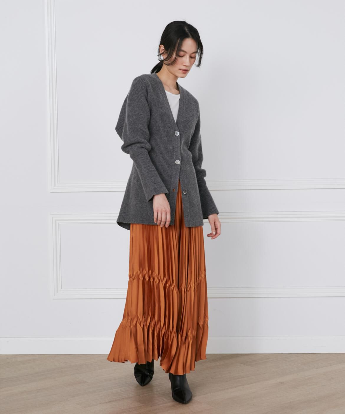 INED「《大きいサイズ》サテンプリーツスカート《la veille by SUPERIOR CLOSET》」|スカート|