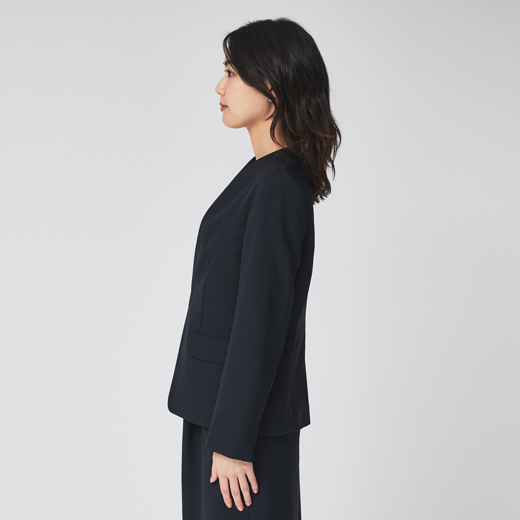 UNTITLED「【通勤スーツ/入卒/セレモニー】ライトウェイト ストレッチカラーレスジャケット」|ノーカラージャケット|