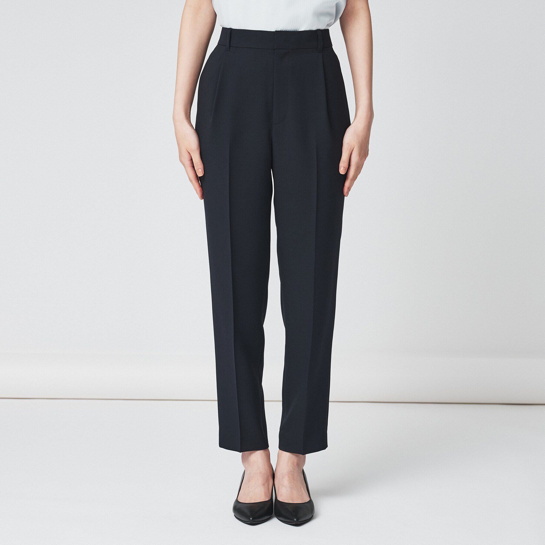 UNTITLED「【通勤スーツ/入卒/セレモニー】ライトウェイト テーパードパンツ」|その他|