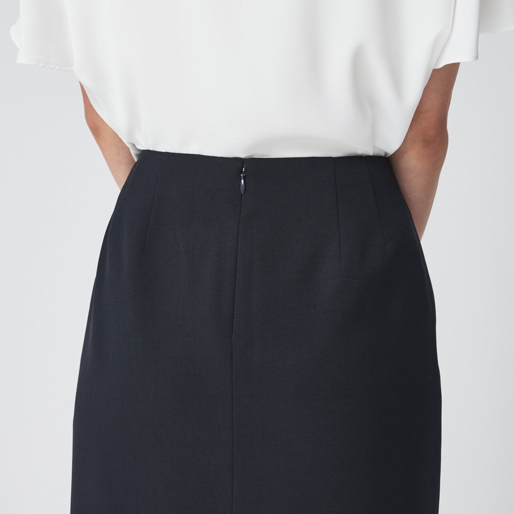 UNTITLED「【通勤スーツ/入卒/セレモニー】ライトウェイト タイトスカート」|スカート|