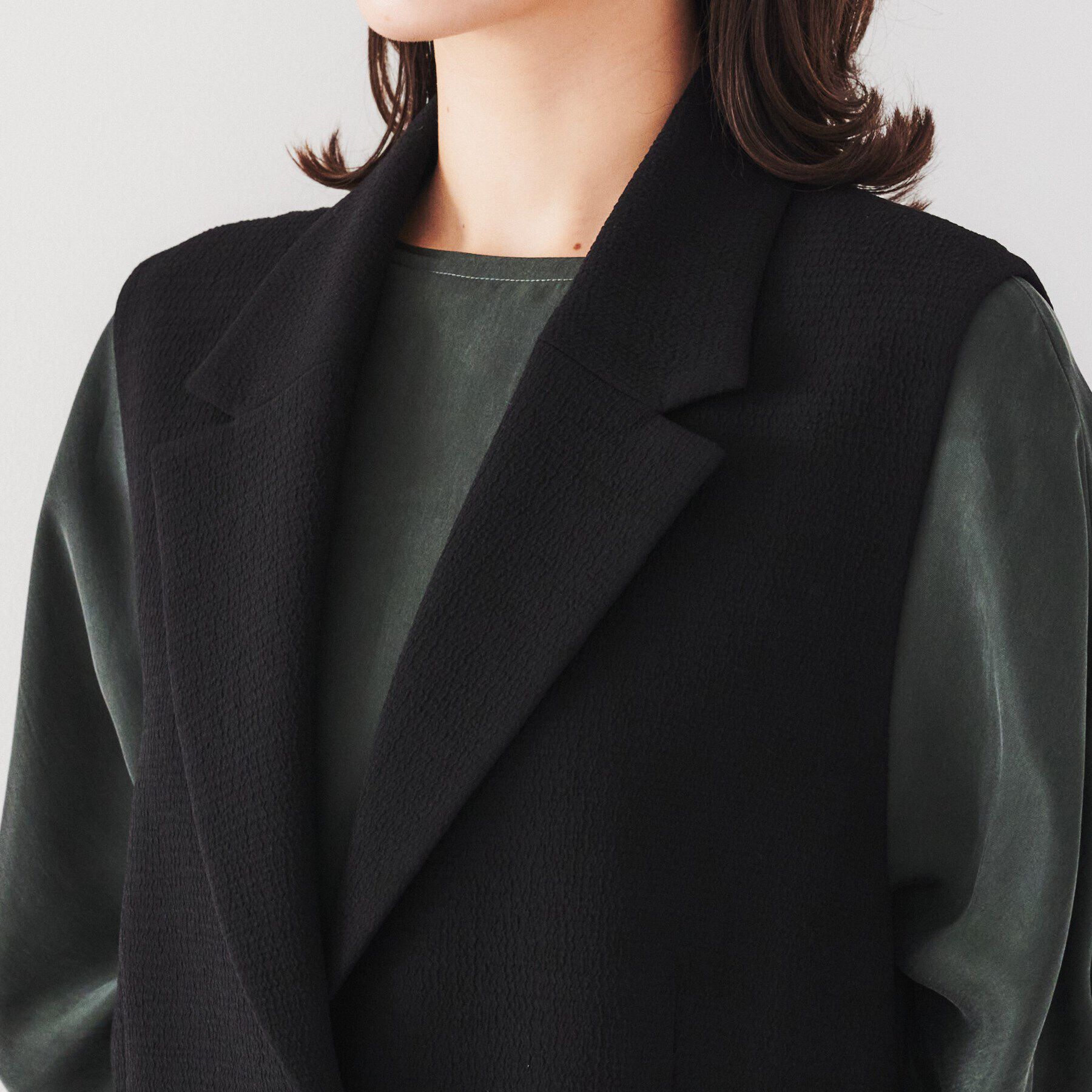 UNTITLED「【凹凸素材/セットアップ可】クレープダブル テーラードベスト」|ベスト・ジレ|