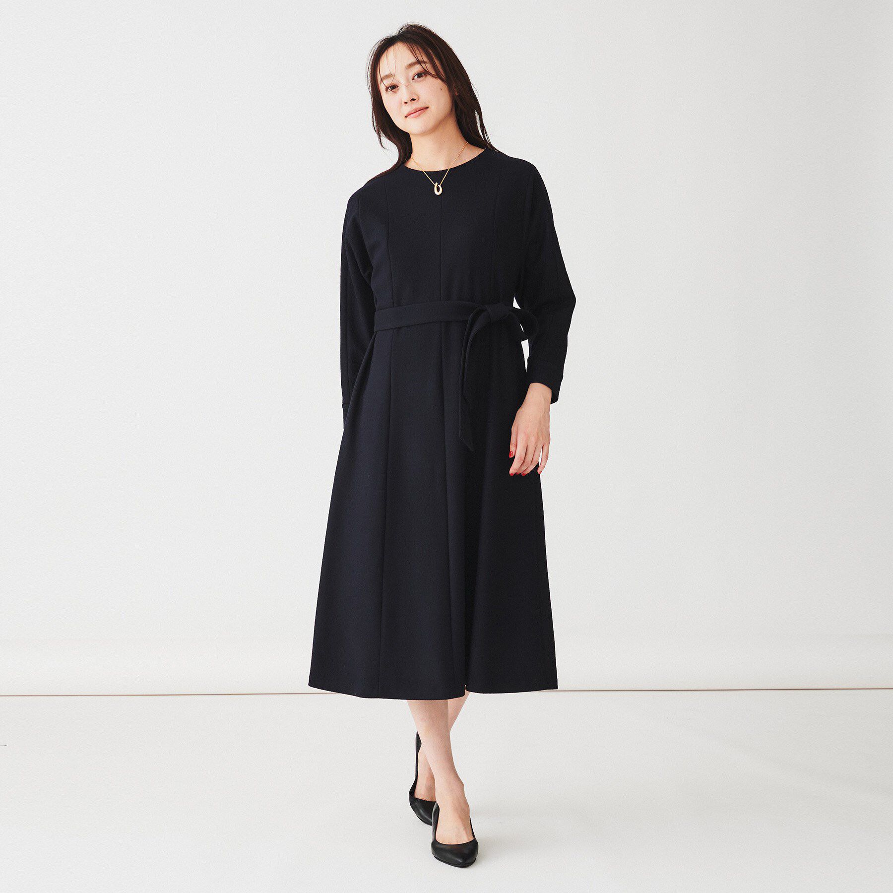 UNTITLED「【日本製/きれい目/ベルト付】ミルドジャージワンピース」|ワンピース|ネイビー(094)