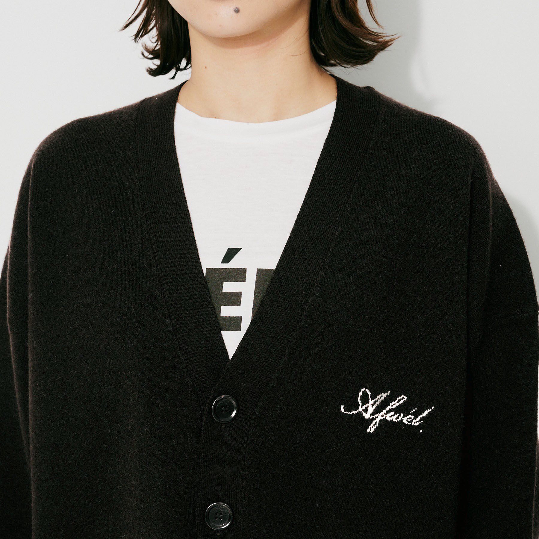 UNTITLED「【St．Johns 3rd Club】ロゴVネック カーディガン」|カーディガン|
