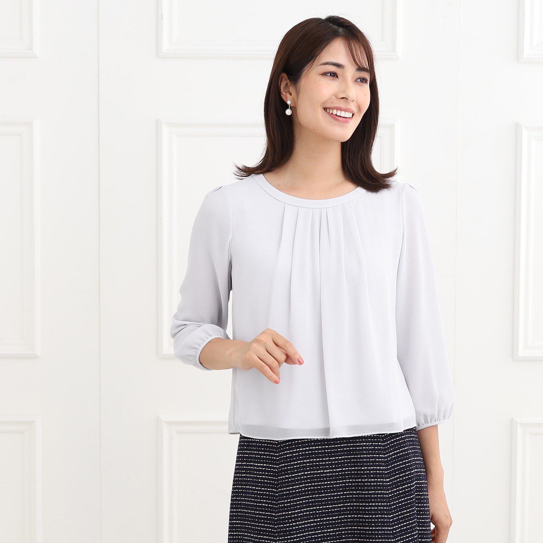 Reflect「【マシンウォッシュ可】ピンタックブラウス」|シャツ・ブラウス|ライトグレー(011