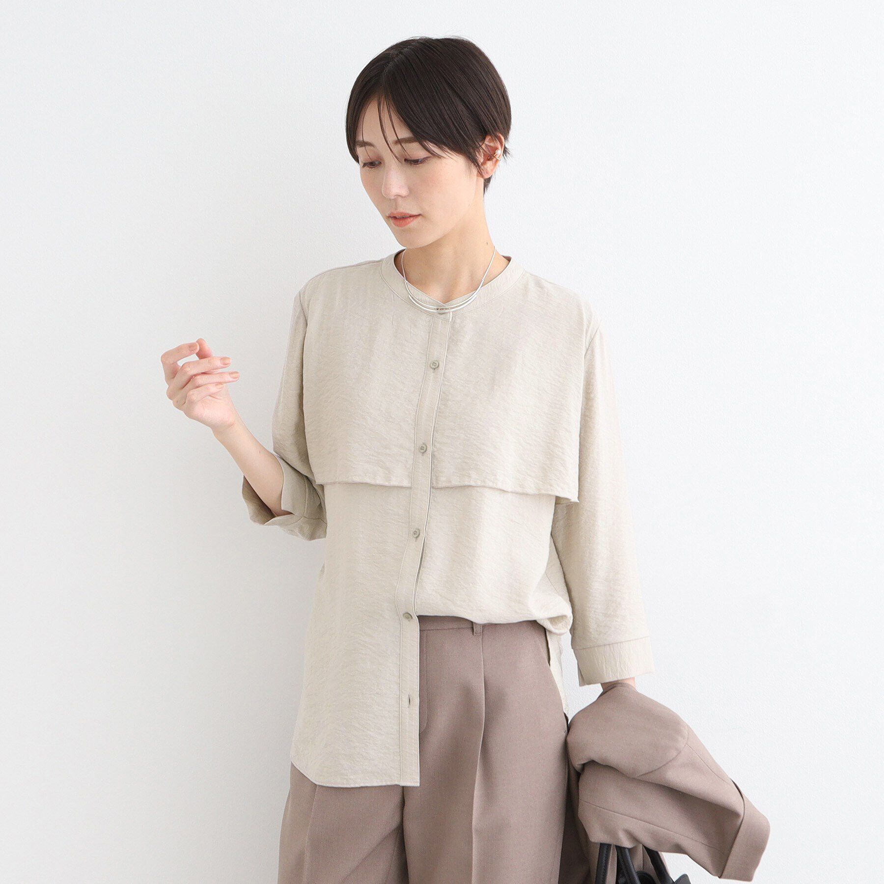 INDIVI「【洗える】ヨークデザインブラウス」|シャツ・ブラウス|グレー(612)