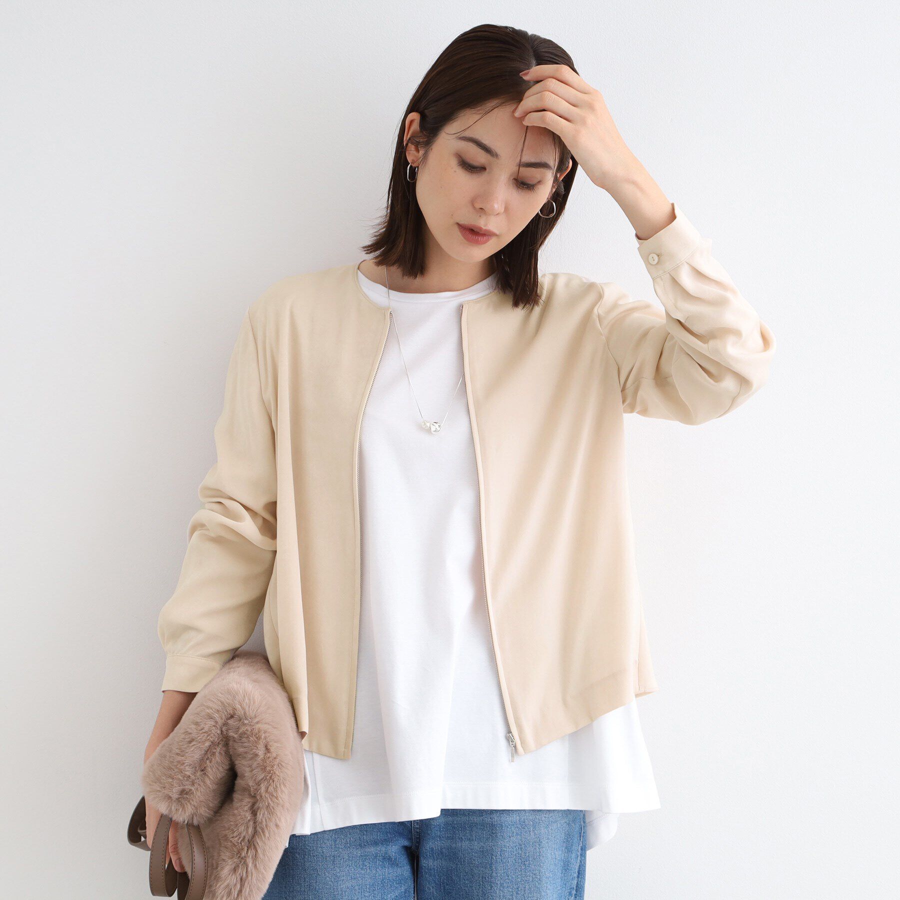 INDIVI「【洗える／UVケア】スエード調サテンジップブラウス」|シャツ・ブラウス|ライトベージュ(65