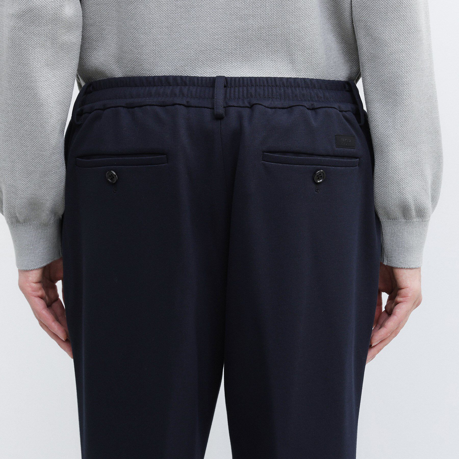 TAKEO KIKUCHI「【JUST ONE LAYER】ダウンファブリック ポンチ スリムタック イージーパンツ」|その他|