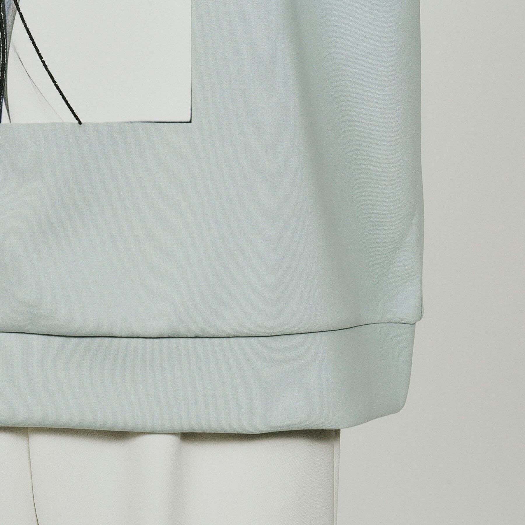 tk.TAKEO KIKUCHI「バイカラーフードスモークパーカ」|パーカー|