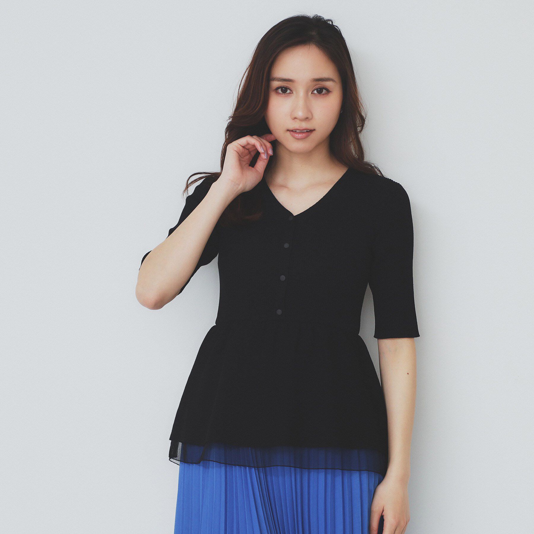 index「シアーレイヤードペプラムニット【洗濯機洗い可】」|ニット・セーター|ブラック(019)