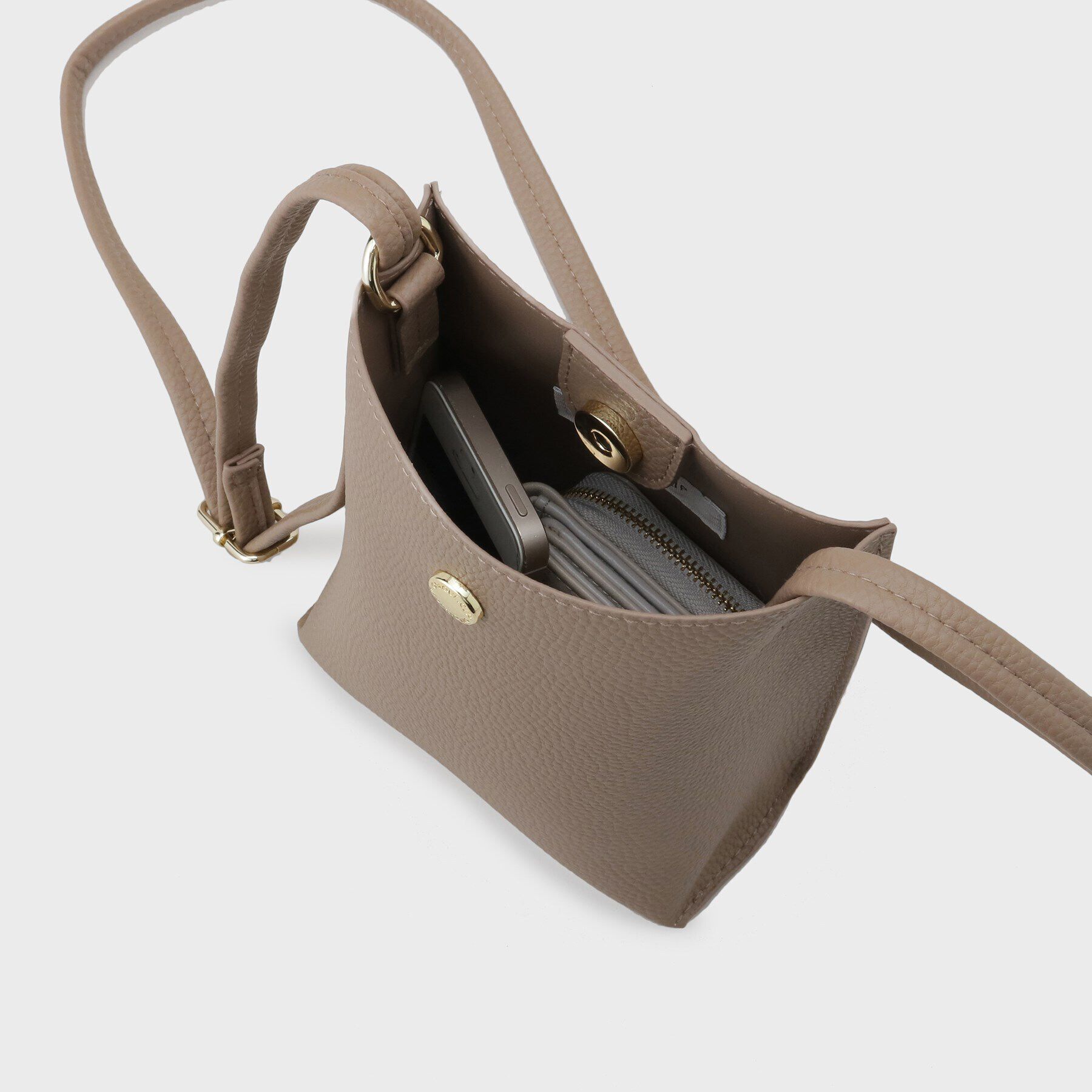 OPAQUE.CLIP「【軽量／長さ調整可能】シュリンク合皮ミニショルダーバッグ」|ショルダー・メッセンジャー|