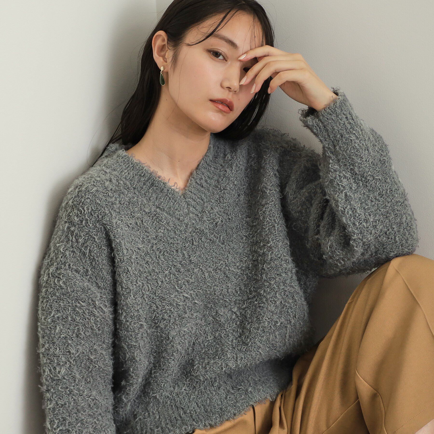 OPAQUE.CLIP「Vネックローゲージニット【洗濯機洗い可／抗ピル】」|ニット・セーター|チャコールグレー(0