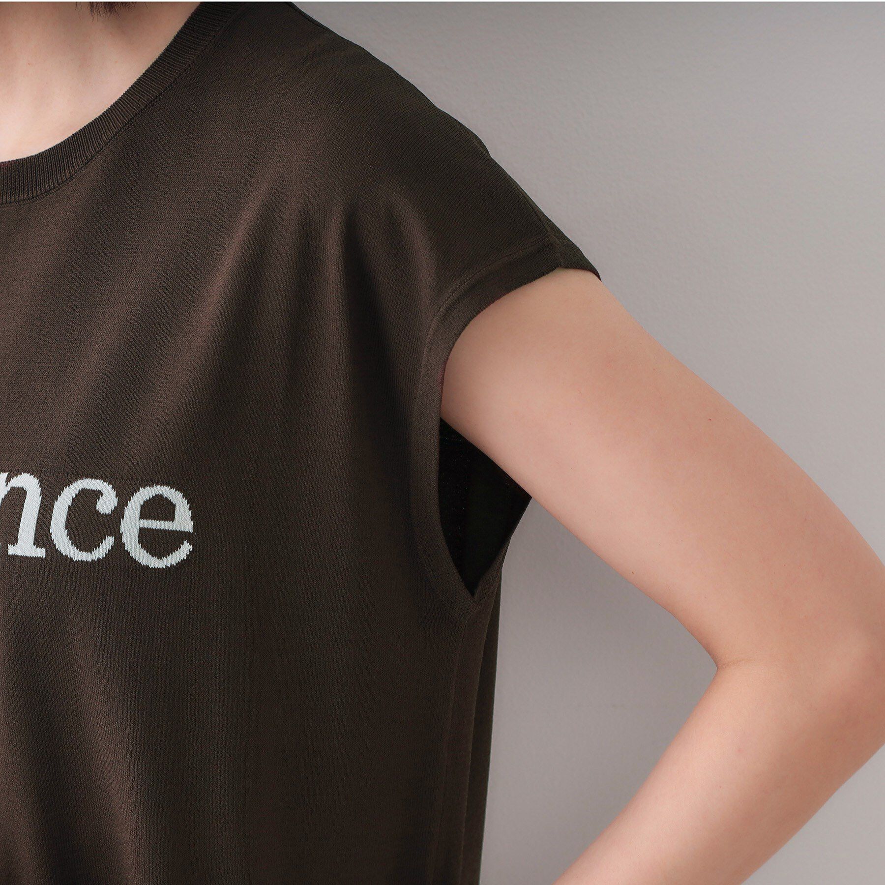 OPAQUE.CLIP「ロゴフレンチスリーブニット【洗濯機洗い可/UV/接触冷感/抗ピル】」|ニット・セーター|