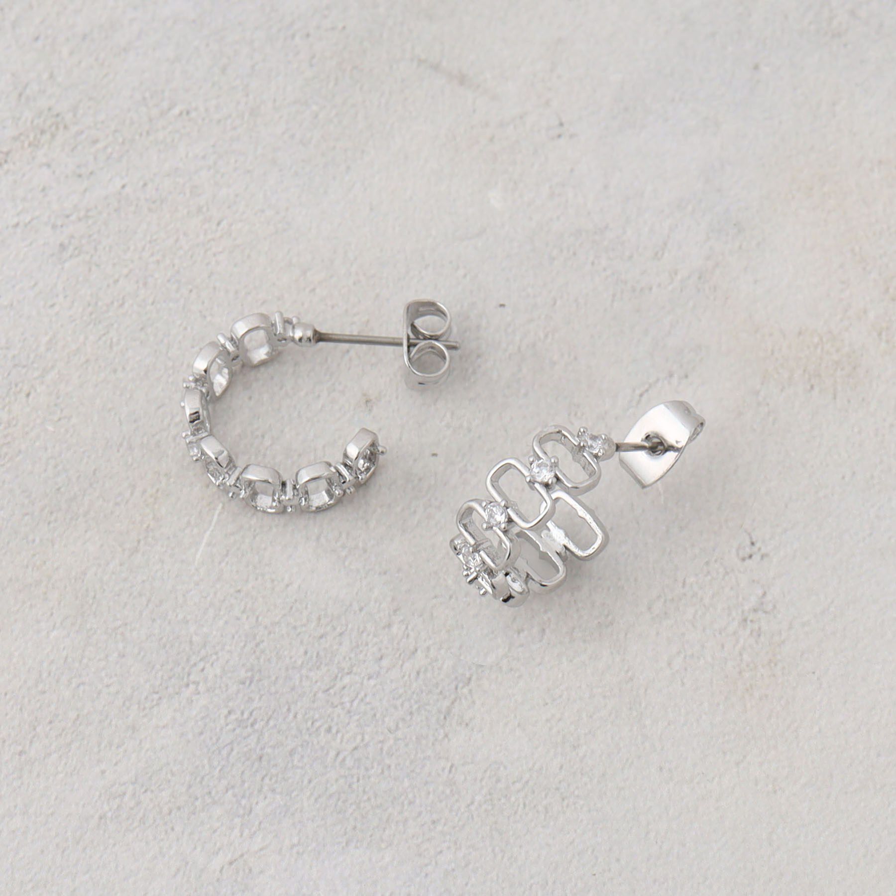 OPAQUE.CLIP「メタル&times;キュービックサークルピアス」|ピアス|シルバー(006)