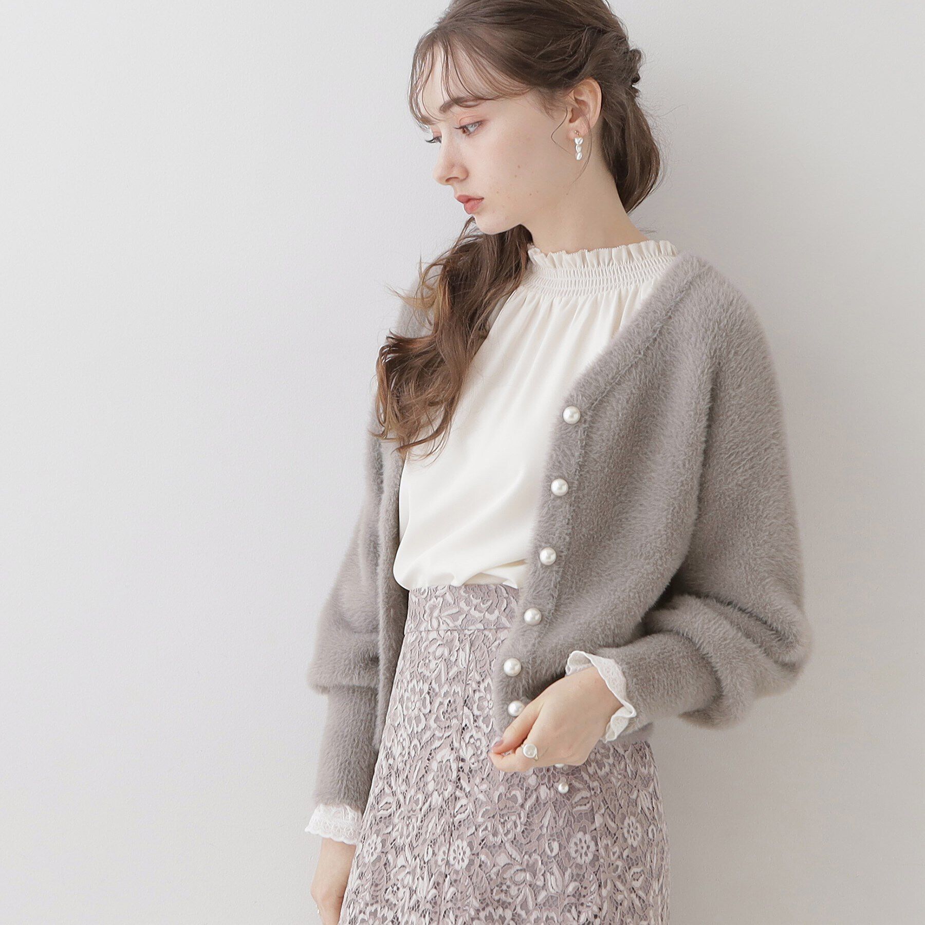 Couture broach「【ほろ甘・ふわふわ】前後2WAYフェザーカーディガン」|カーディガン|