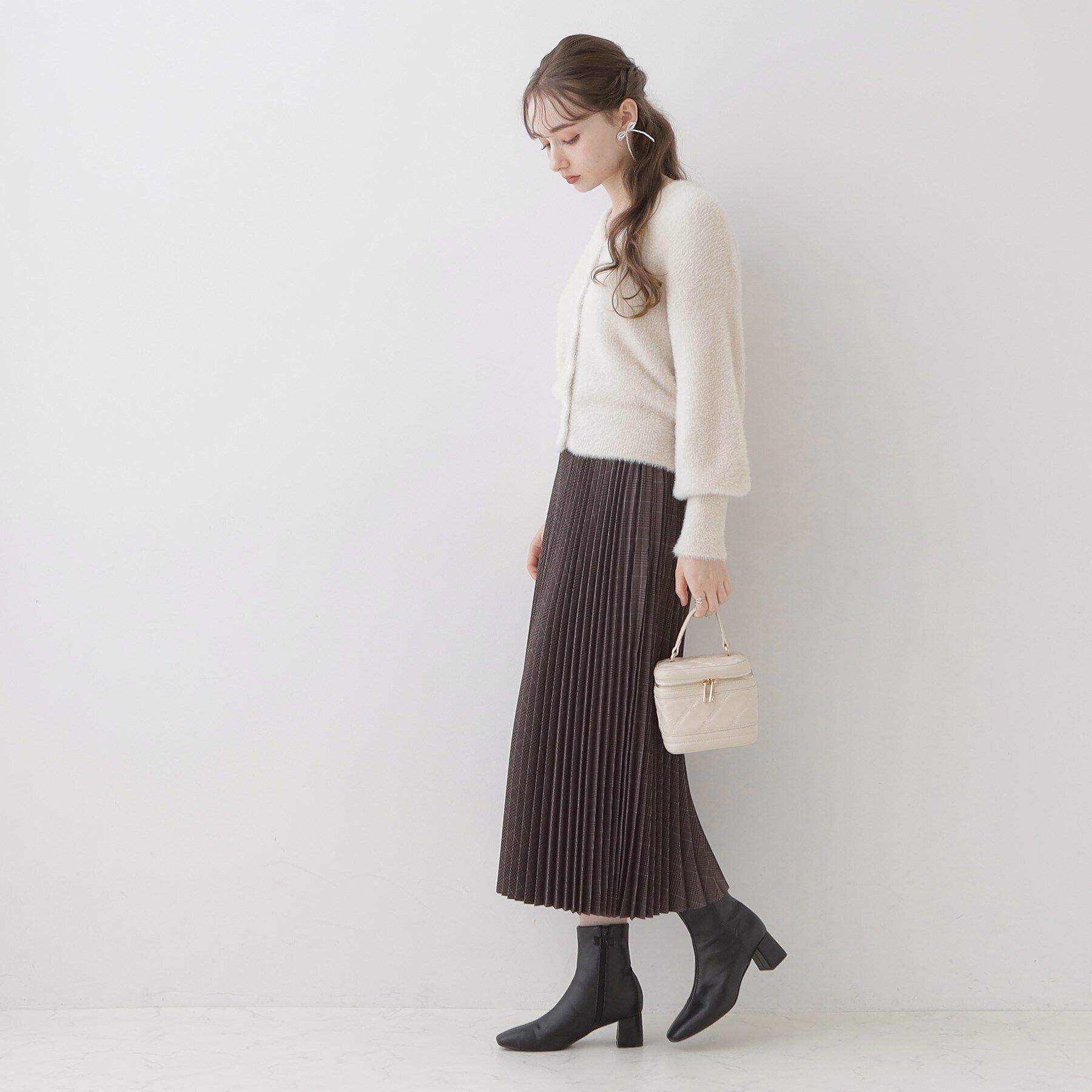 Couture broach「【ほろ甘・ふわふわ】前後2WAYフェザーカーディガン」|カーディガン|