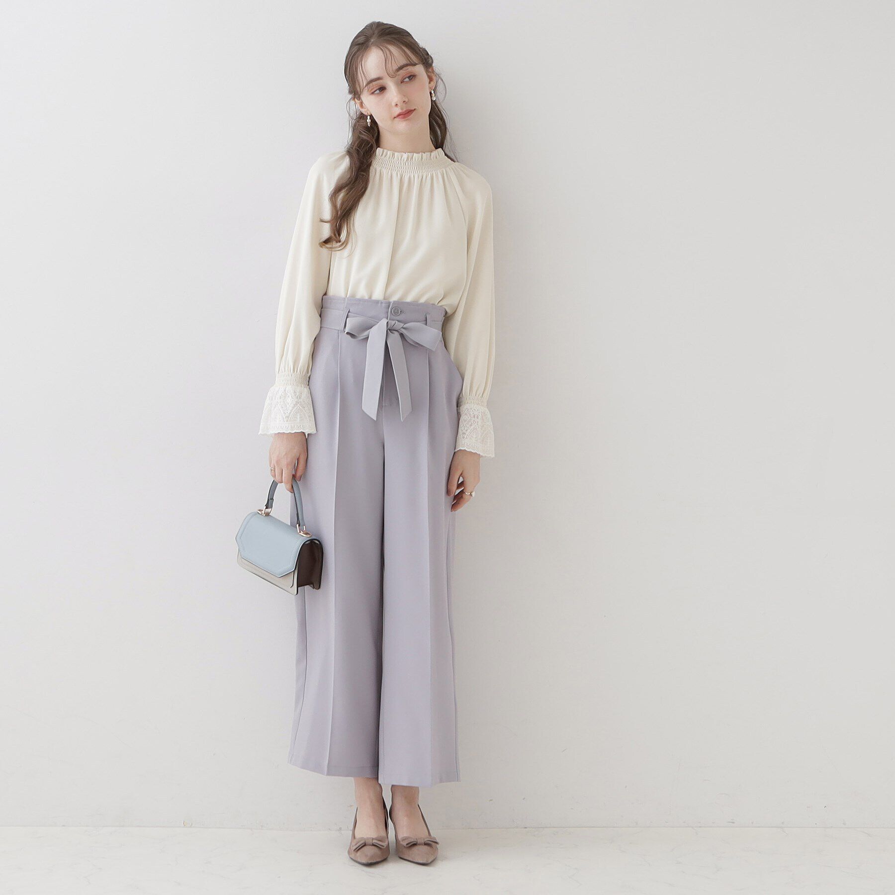 Couture broach「【オトナ可愛い・体型カバーが叶う】シャーリングネック レース袖チュニック」|シャツ・ブラウス|