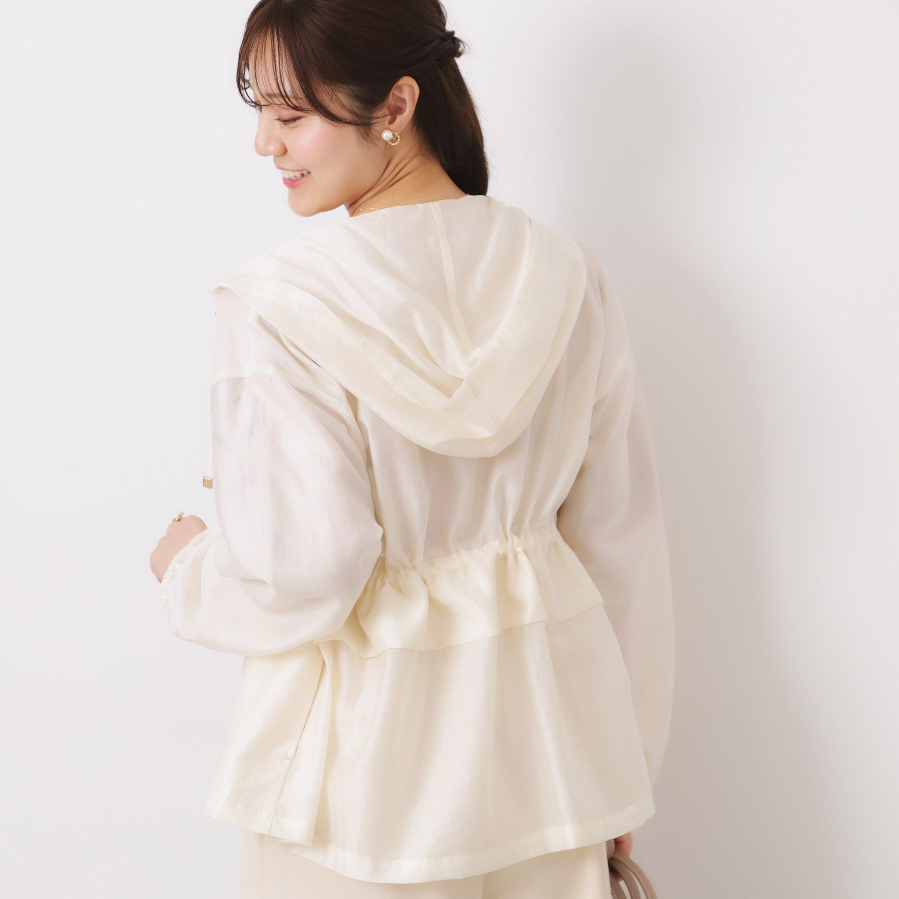 Couture broach「【オシャレな透け感・ペプラム】愛されシアーマンパ」|ブルゾン・スタジャン|