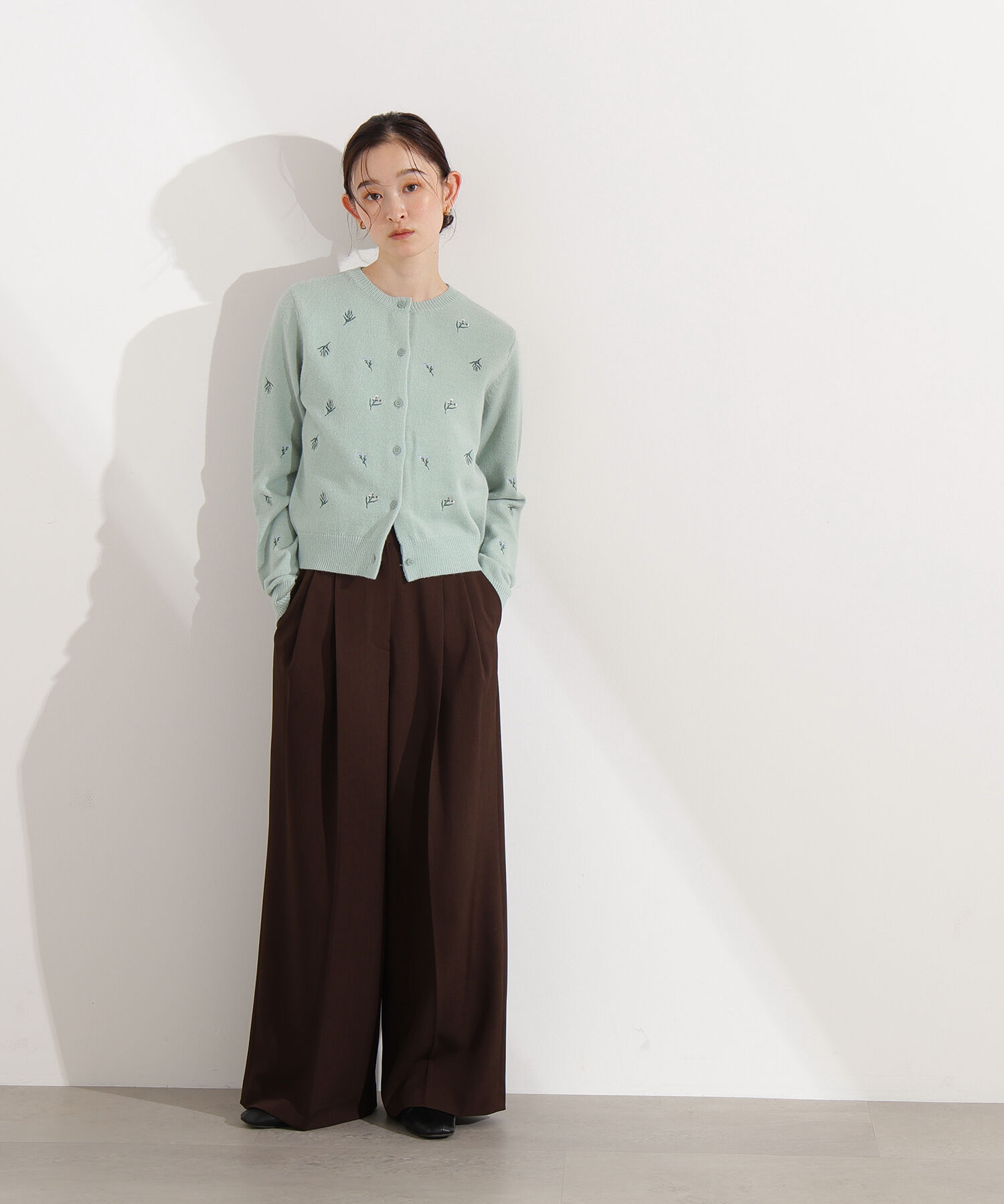  「フラワー刺繍カーディガン」|ニット・セーター|