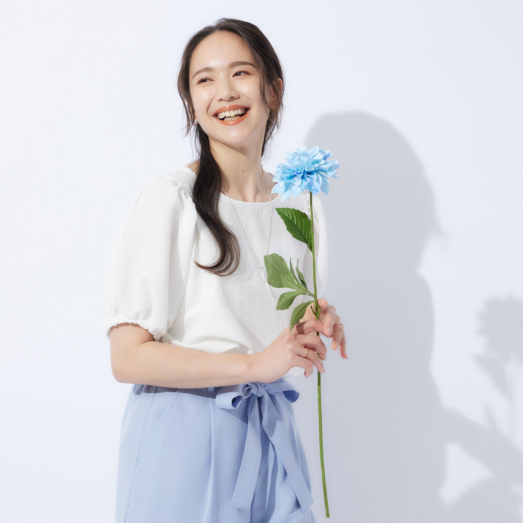 SHOO･LA･RUE「【洗える】1枚で大人可愛く ギャザー袖 しぼしぼブラウス」|シャツ・ブラウス|