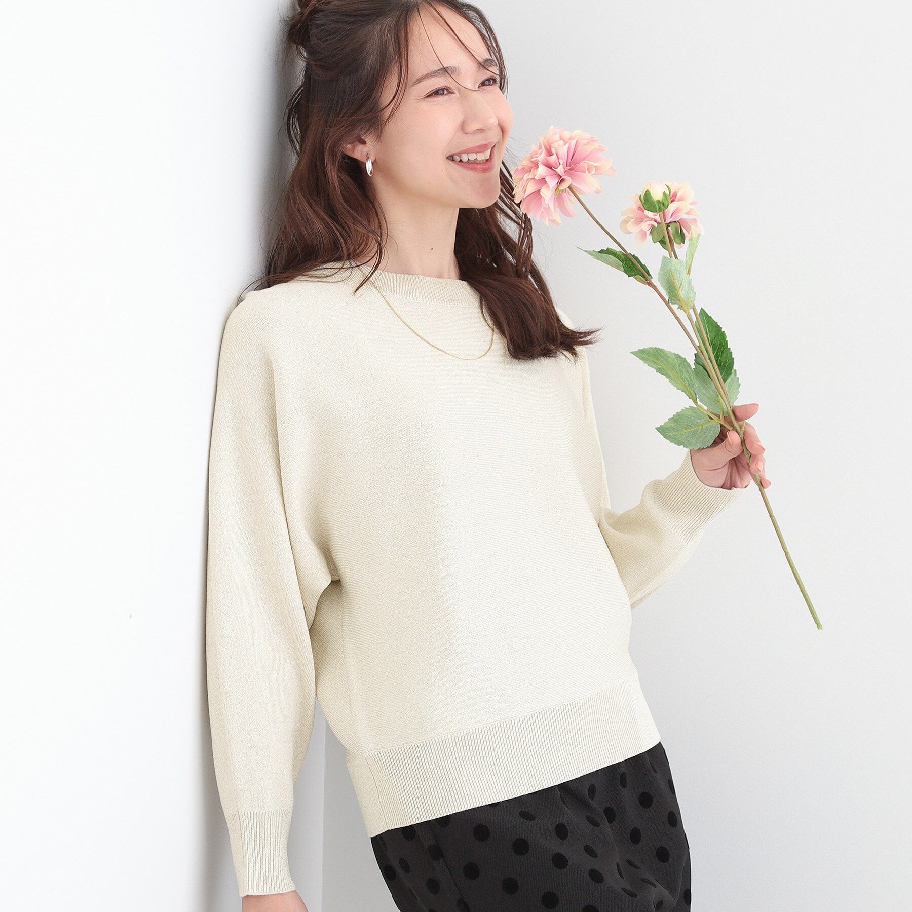 SHOO･LA･RUE「【S-LL】さりげないキラッと感。ラメドルマンニット」|ニット・セーター|ゴールド(007)