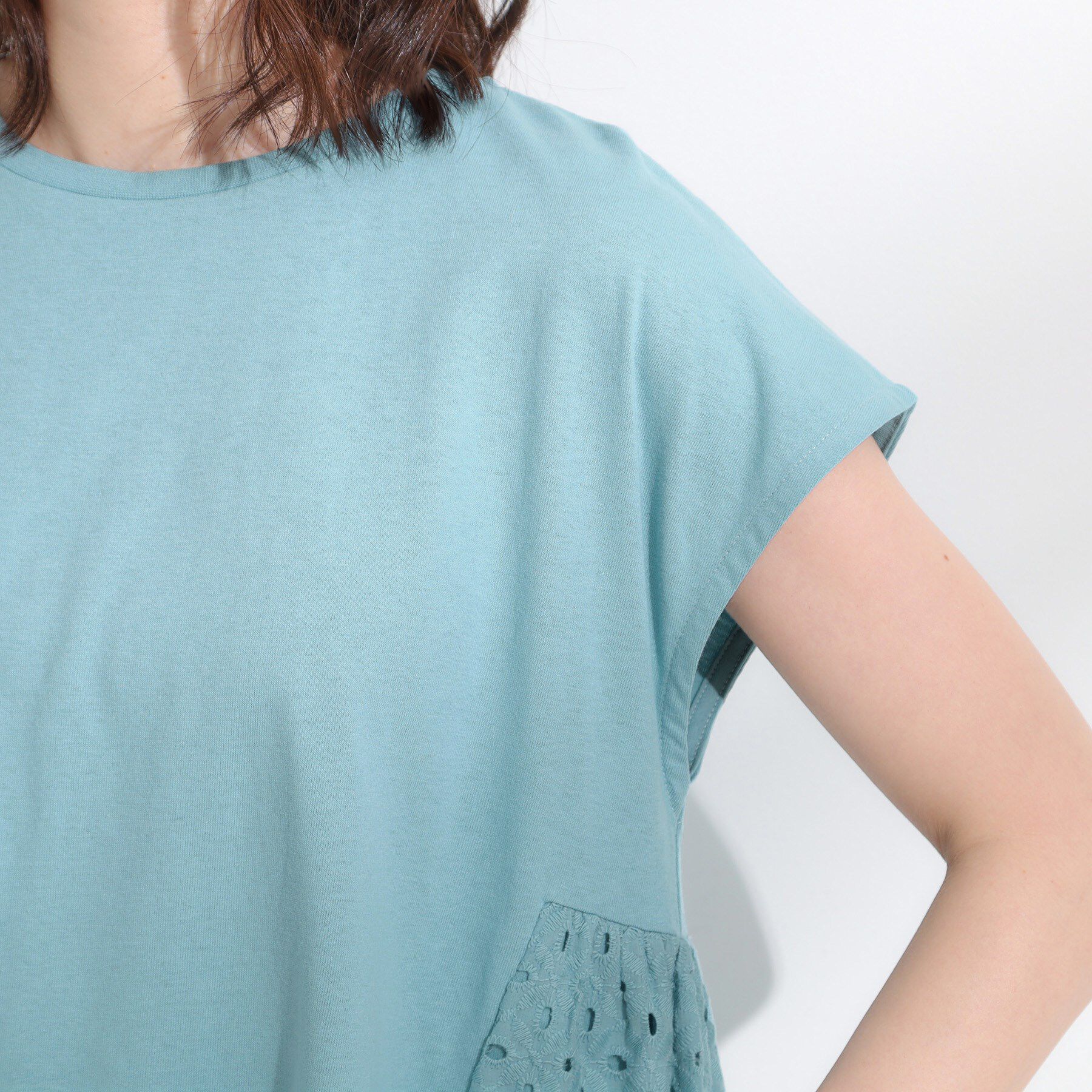 SHOO･LA･RUE「【S-LL/体型カバー】インせずサマ見え レース使いAライントップス」|Tシャツ・カットソー|