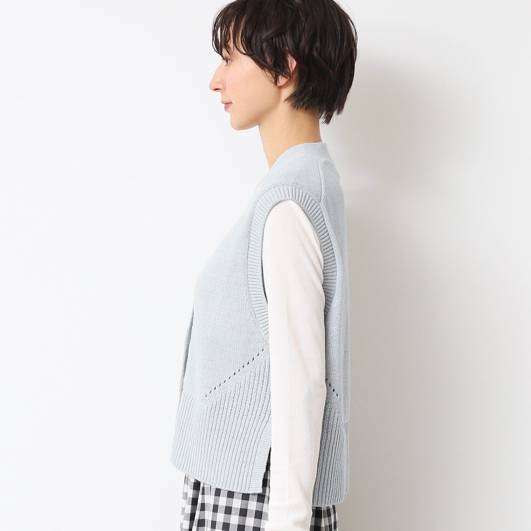 Dessin「【洗える】パール調ボタン付きニットジレ」|ベスト・ジレ|