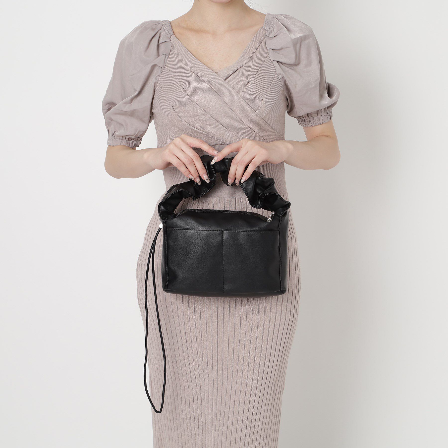 Ober Tashe「合皮ギャザーハンドルスクエアバッグ」|ハンドバッグ|