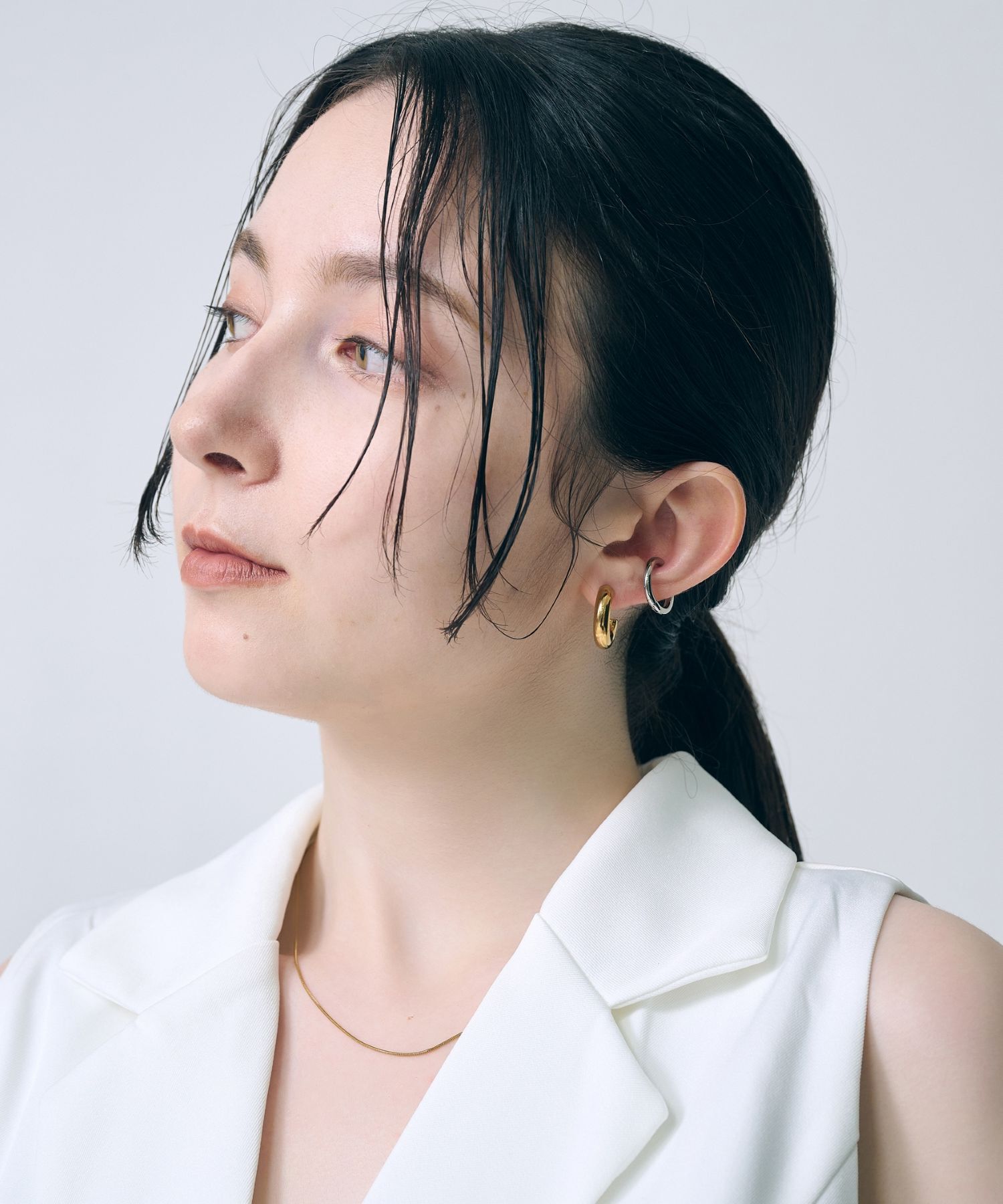 Phoebe「【金属アレルギー対応】ボリュームフープピアス　ゴールド/サージカルステンレス」|ピアス|