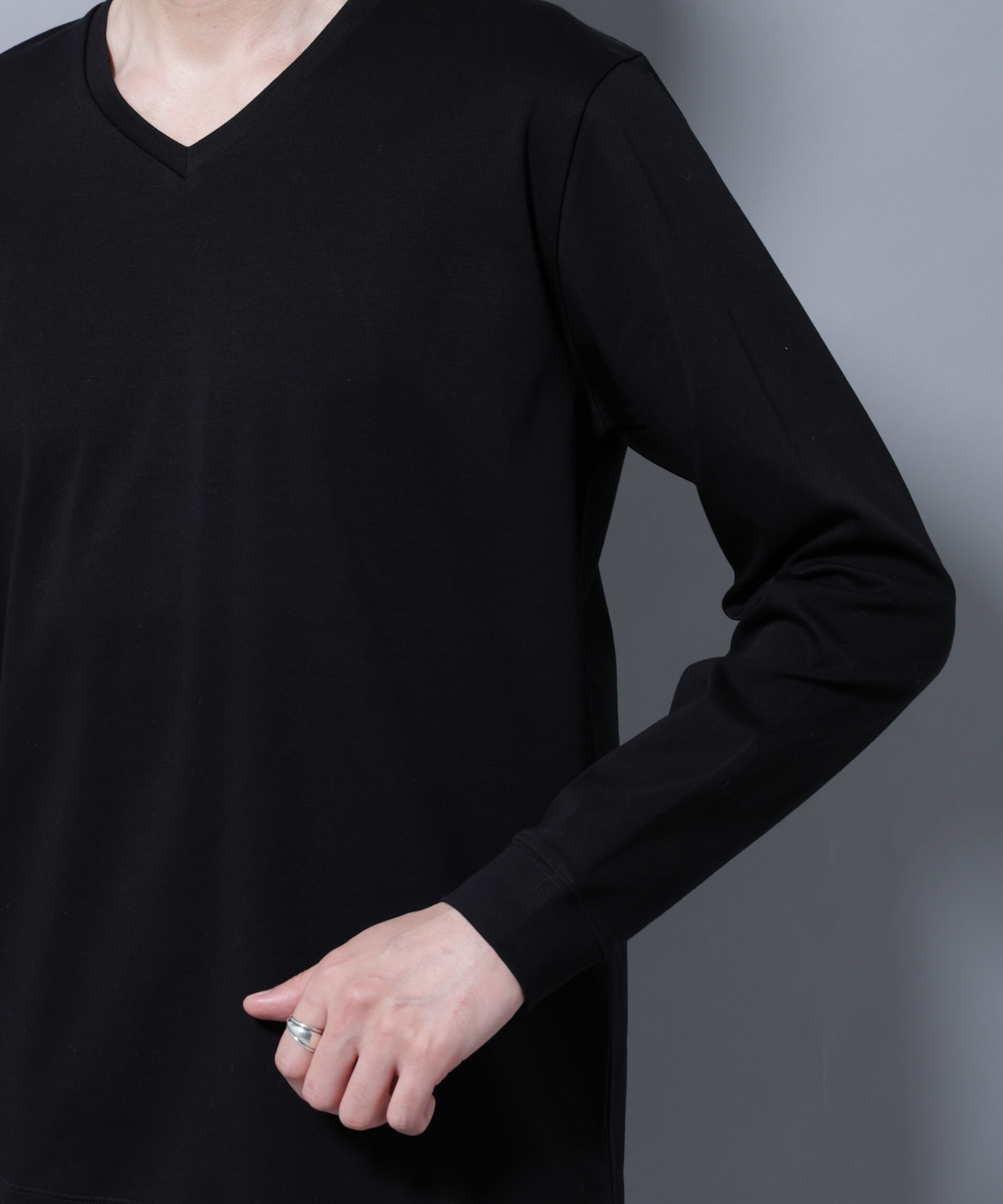 nano･universe「アンチスメルVネックTシャツ 長袖」|Tシャツ・カットソー|