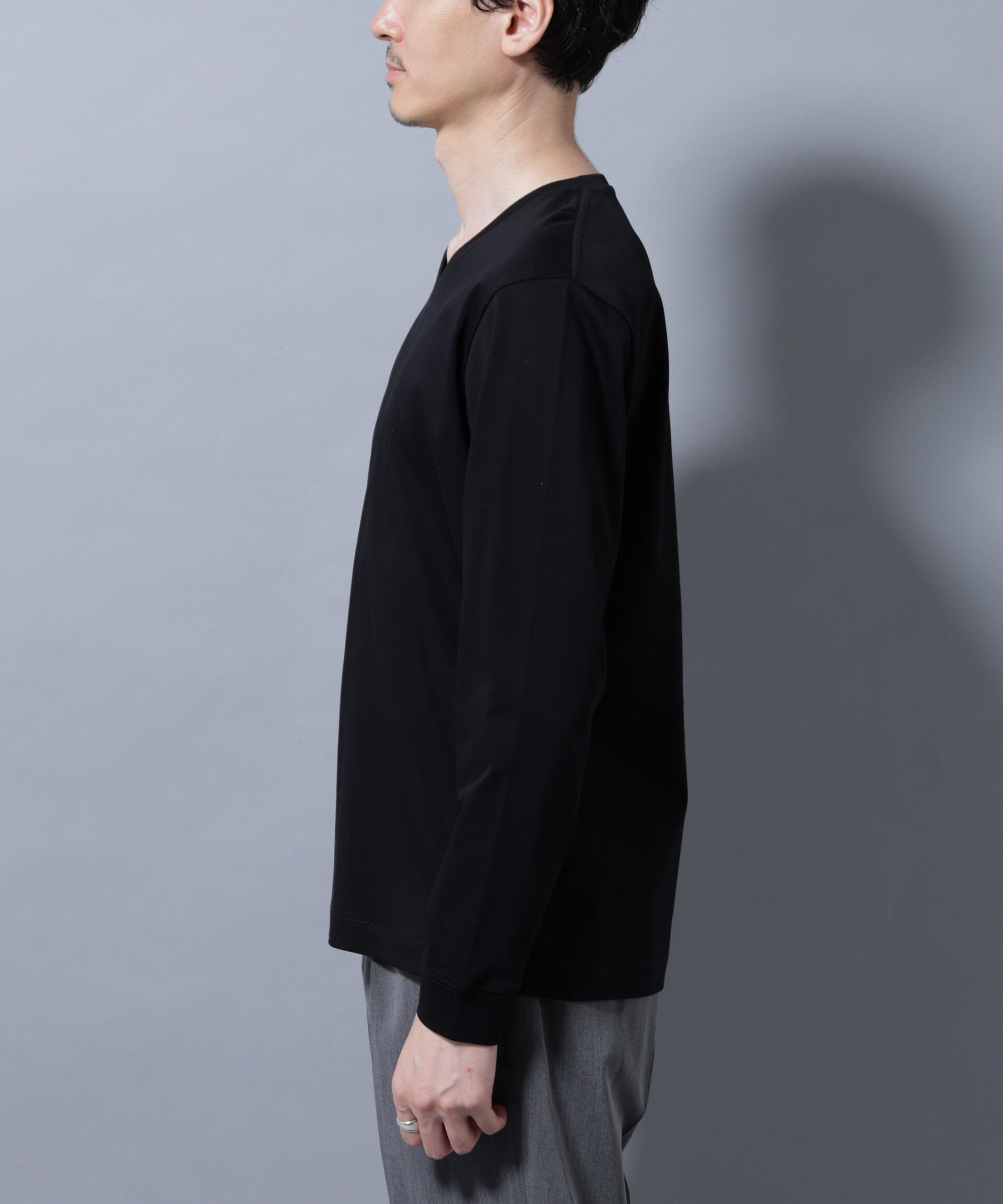 nano･universe「アンチスメルVネックTシャツ 長袖」|Tシャツ・カットソー|