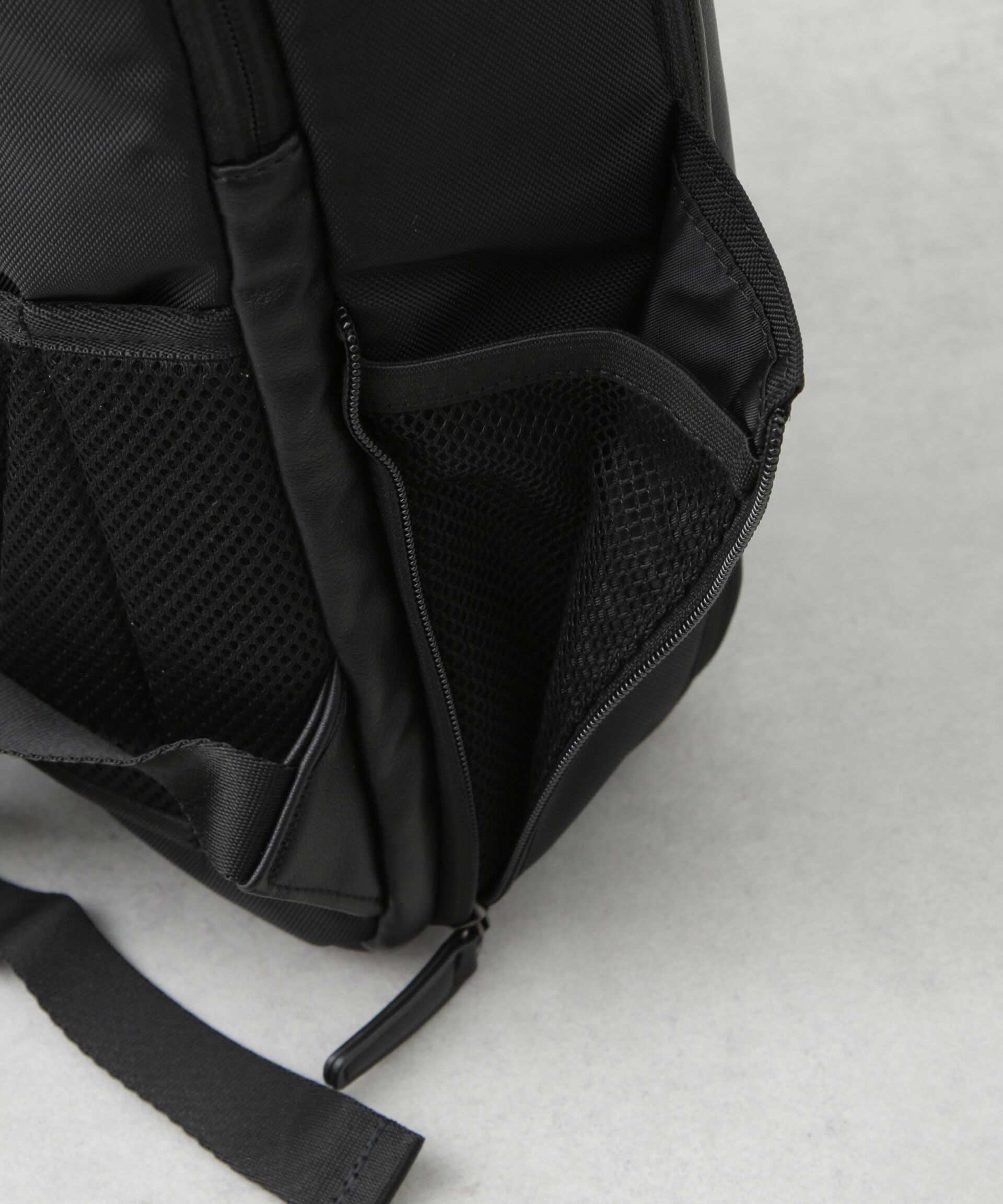 nano･universe「ECOPET(R) マルチポケットバックパック」|ショルダー・メッセンジャー|