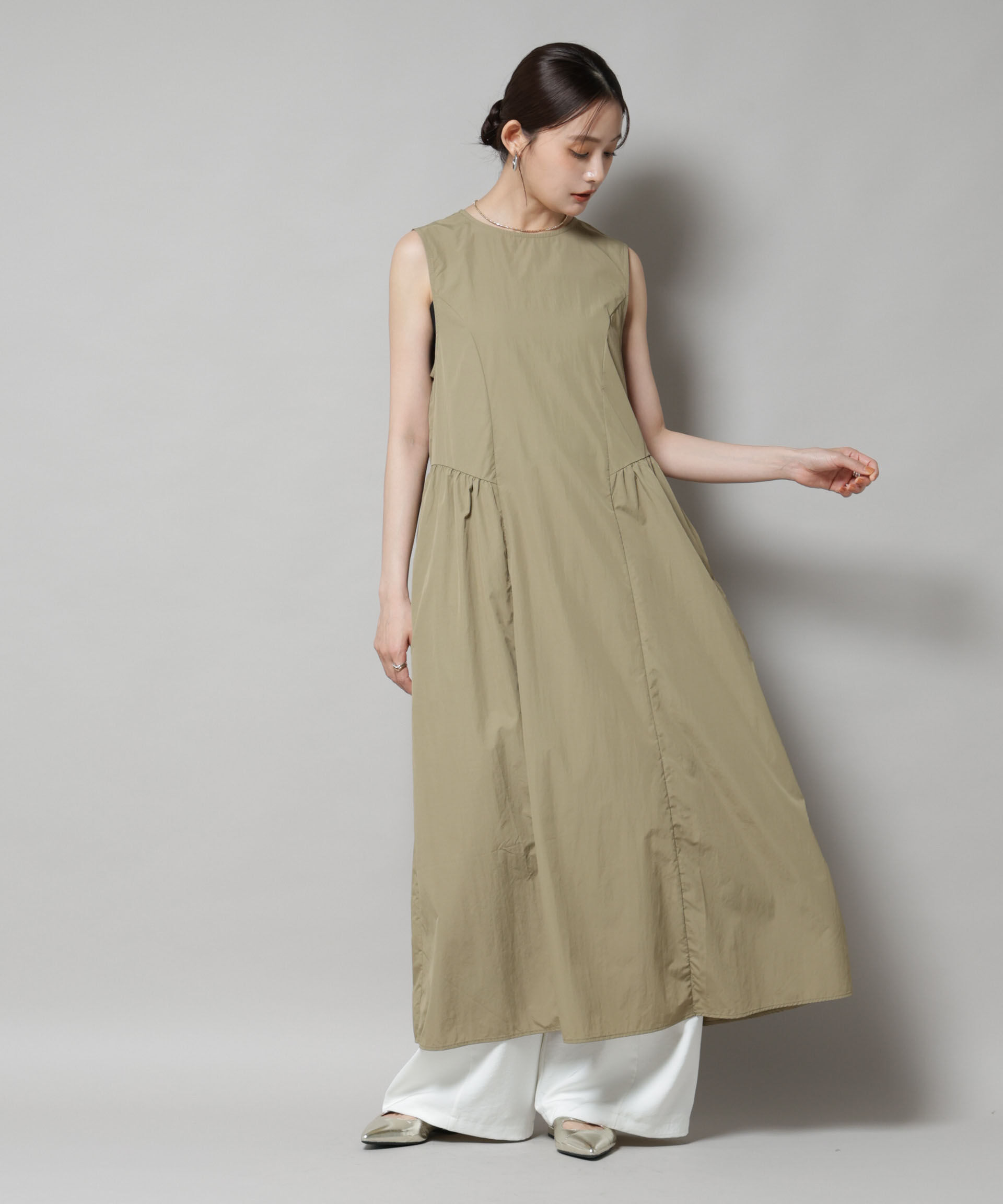 nano･universe「サイドギャザーナイロンワンピース」|ワンピース|