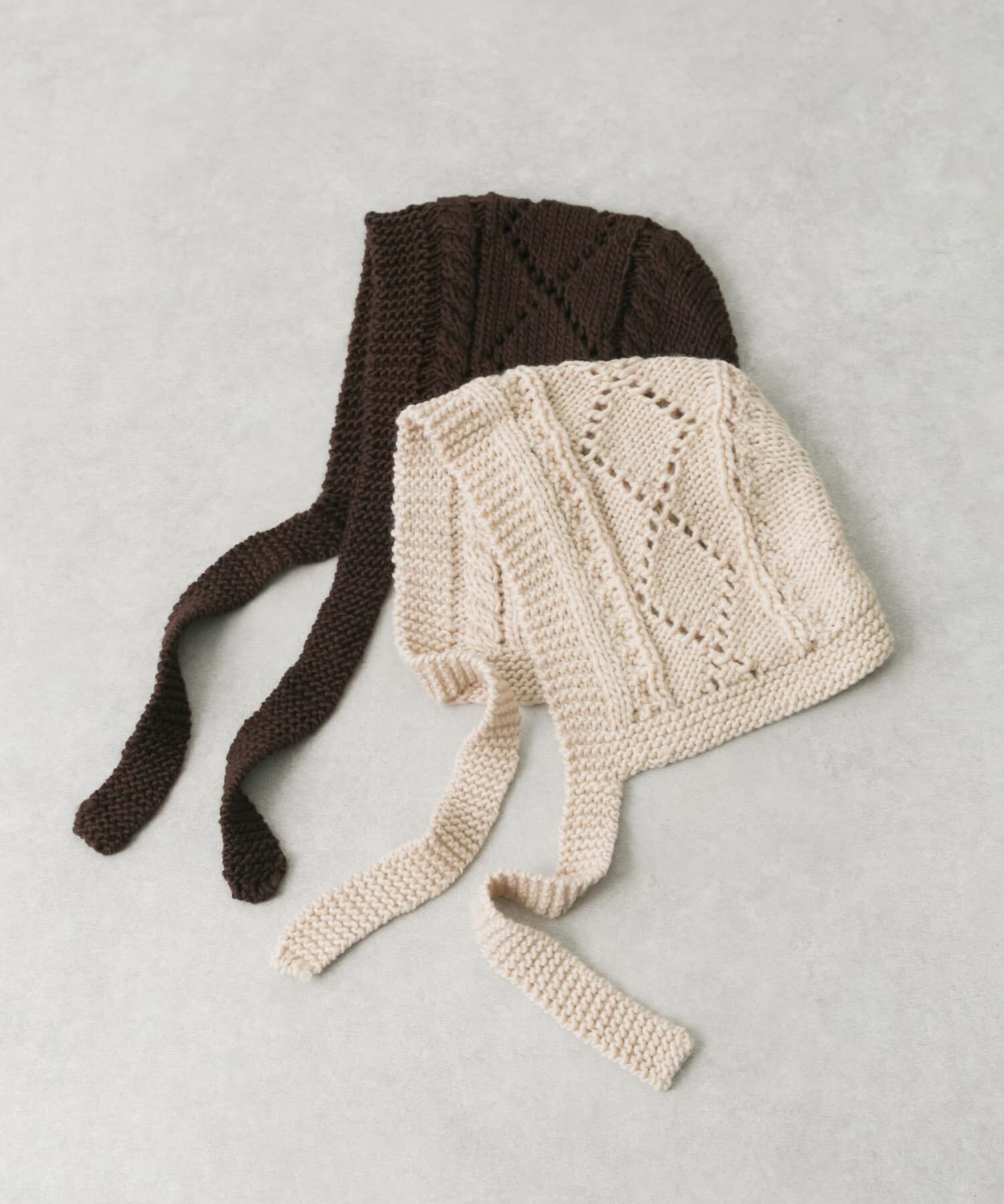 SMELLY「ケーブルアミボンネット」|ニット帽|