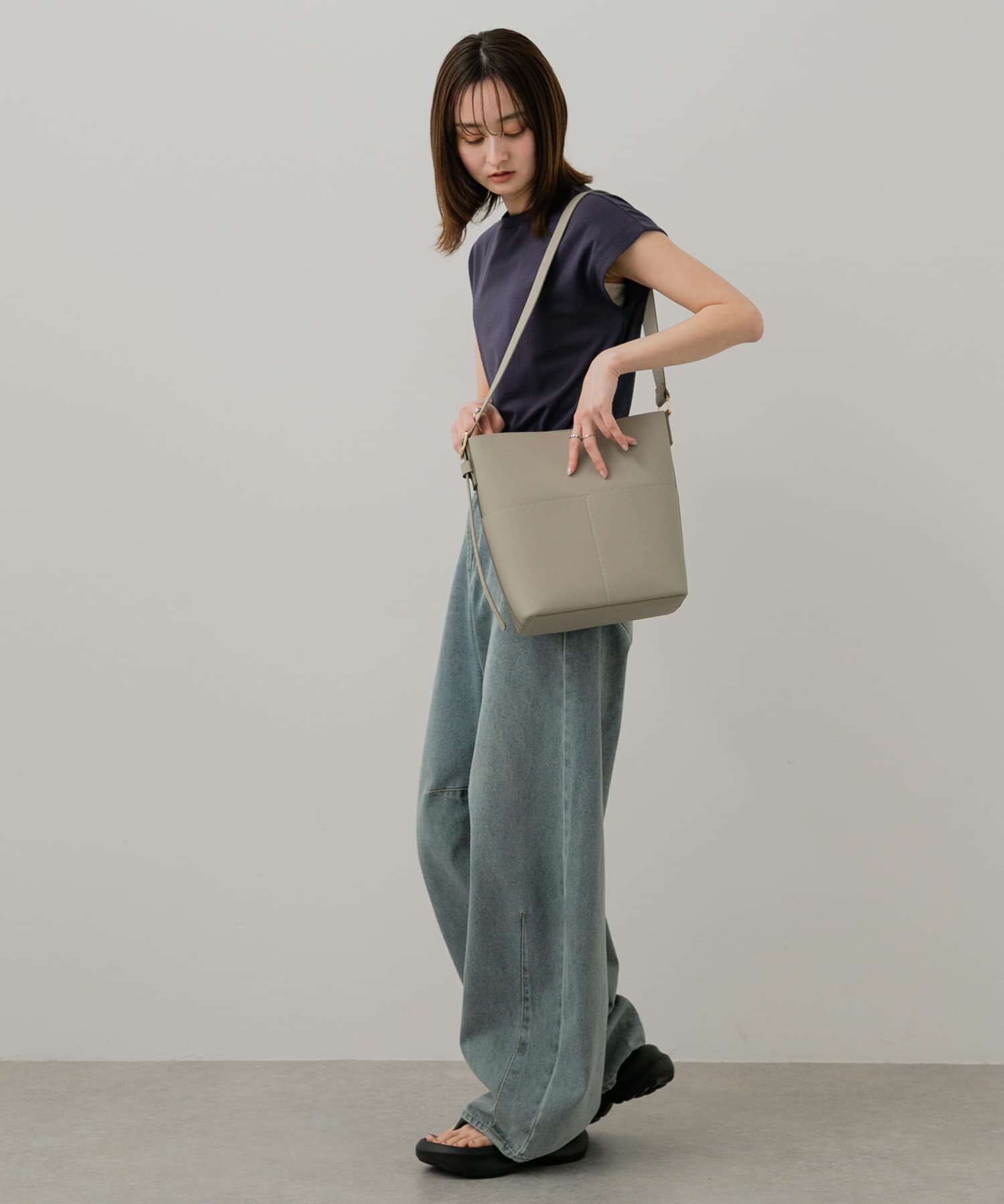 SENSE OF PLACE by URBAN RESEARCH「『防汚』アウトポケットショルダーバッグ」|ショルダー・メッセンジャー|