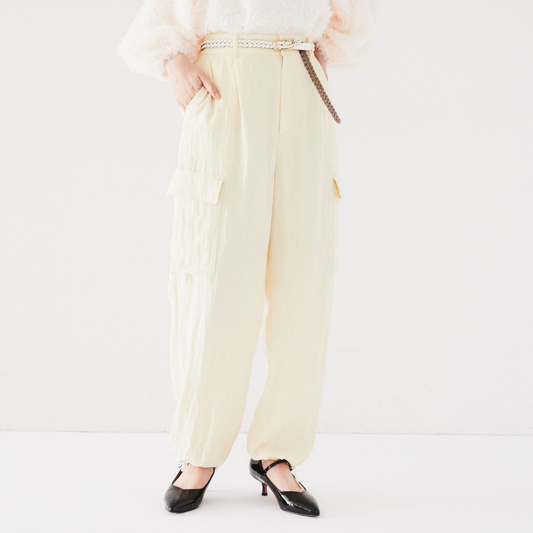 UNTITLED「【パウダータッチ/薄手】大人カーゴパンツ」|その他|アイボリー(004)