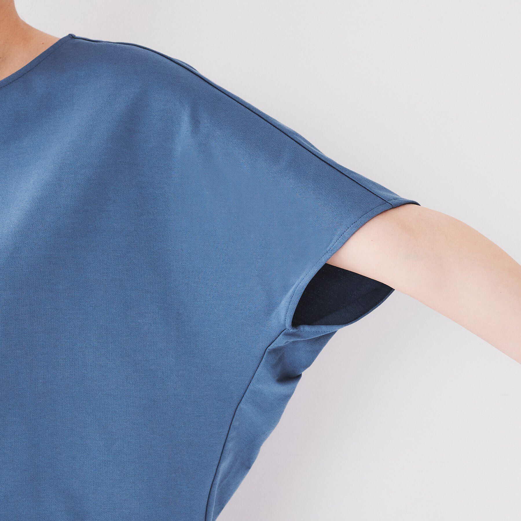 UNTITLED「【オシャレに体型カバー】ミニ裏毛ハイゲージカットソー」|Tシャツ・カットソー|