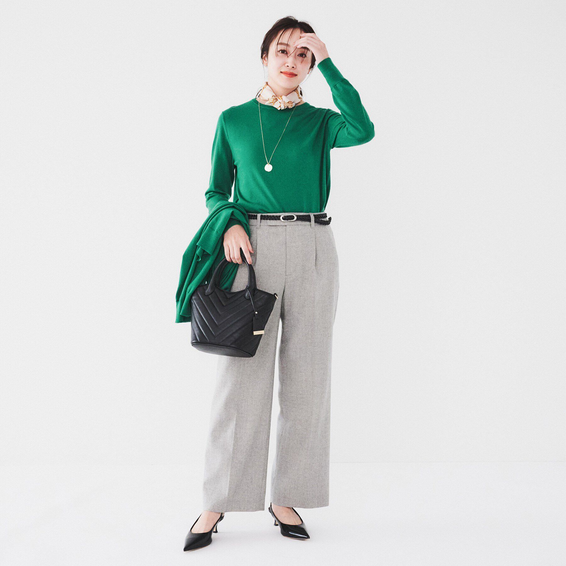 UNTITLED「【アンサンブル可能/8色展開】ウール クルーネックプルオーバーニット」|ニット・セーター|