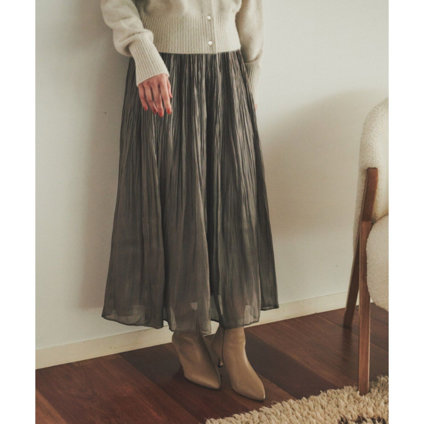 UNTITLED「【ウエストゴム/洗える】シアープリーツスカート」|スカート|