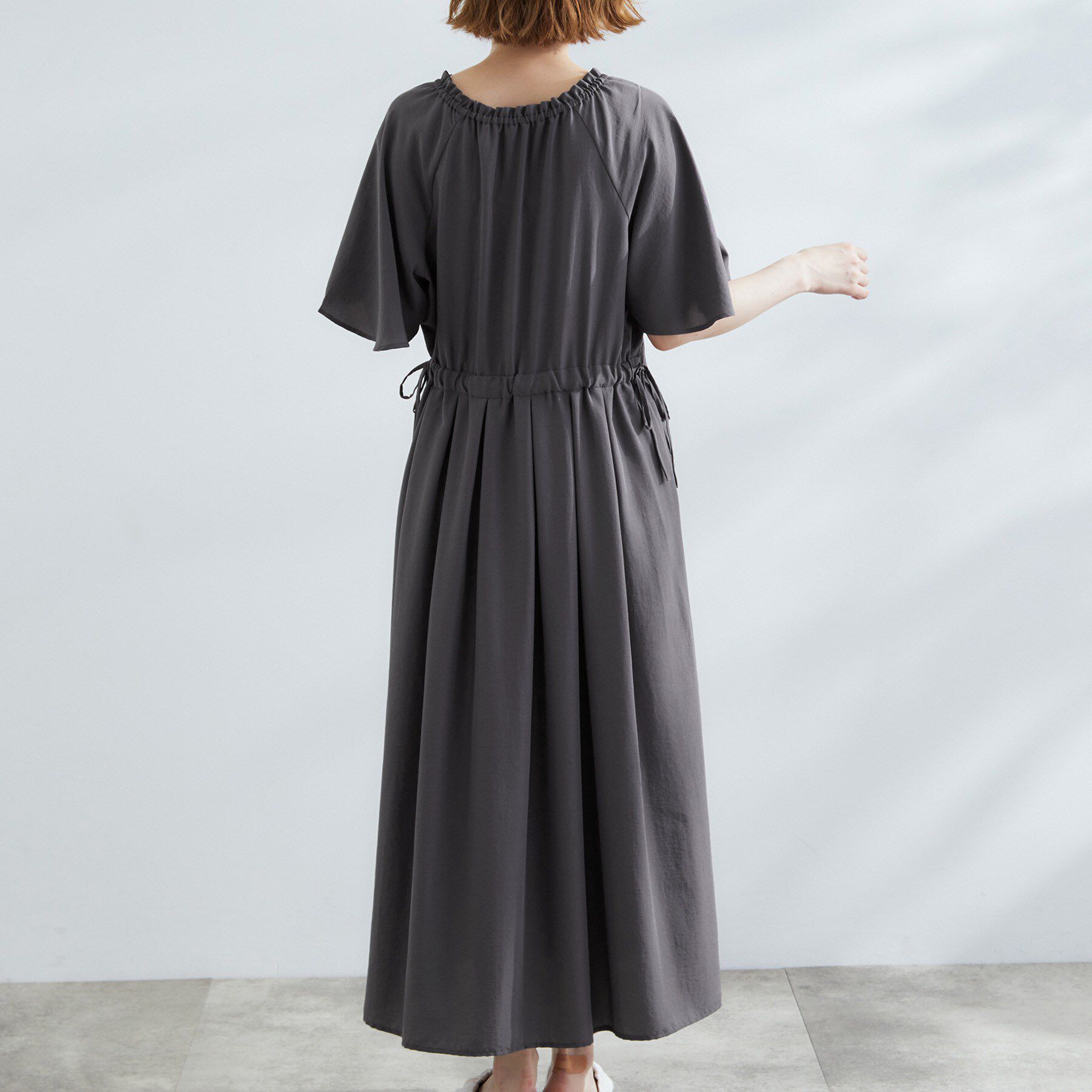 grove「【晴れの日も雨の日も】撥水エアリーフレアスリーブワンピース」|ワンピース|