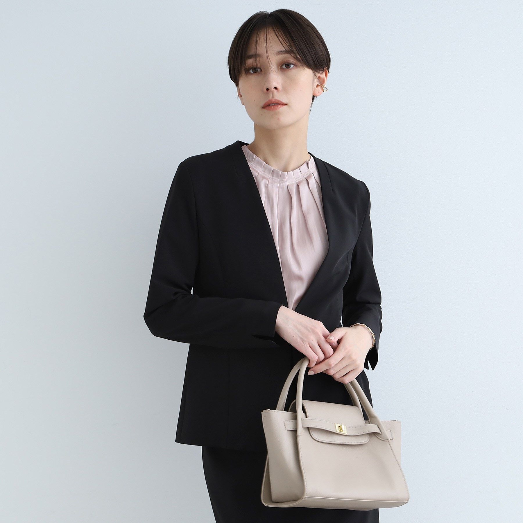 INDIVI「【定番スーツ/洗える/UVケア】ストレッチノーカラージャケット」|スーツ|