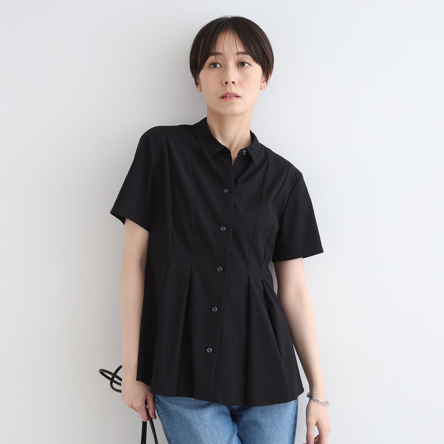 INDIVI「【洗える／UVケア／接触冷感／SETUP可能】麻混切り替えデザインブラウス」|シャツ・ブラウス|ブラック(019)