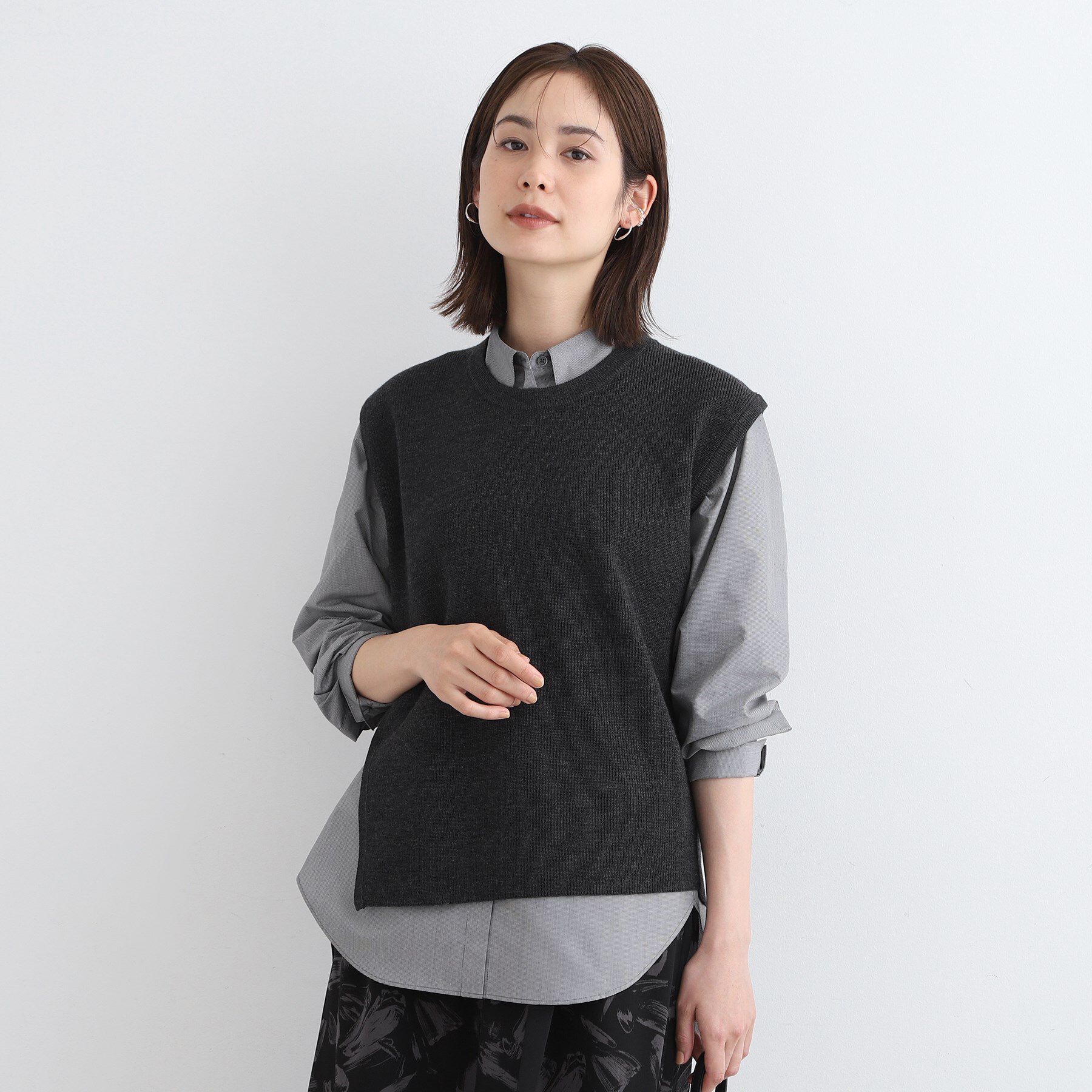 INDIVI「【洗える】アシンメトリーニットベスト」|ニット・セーター|